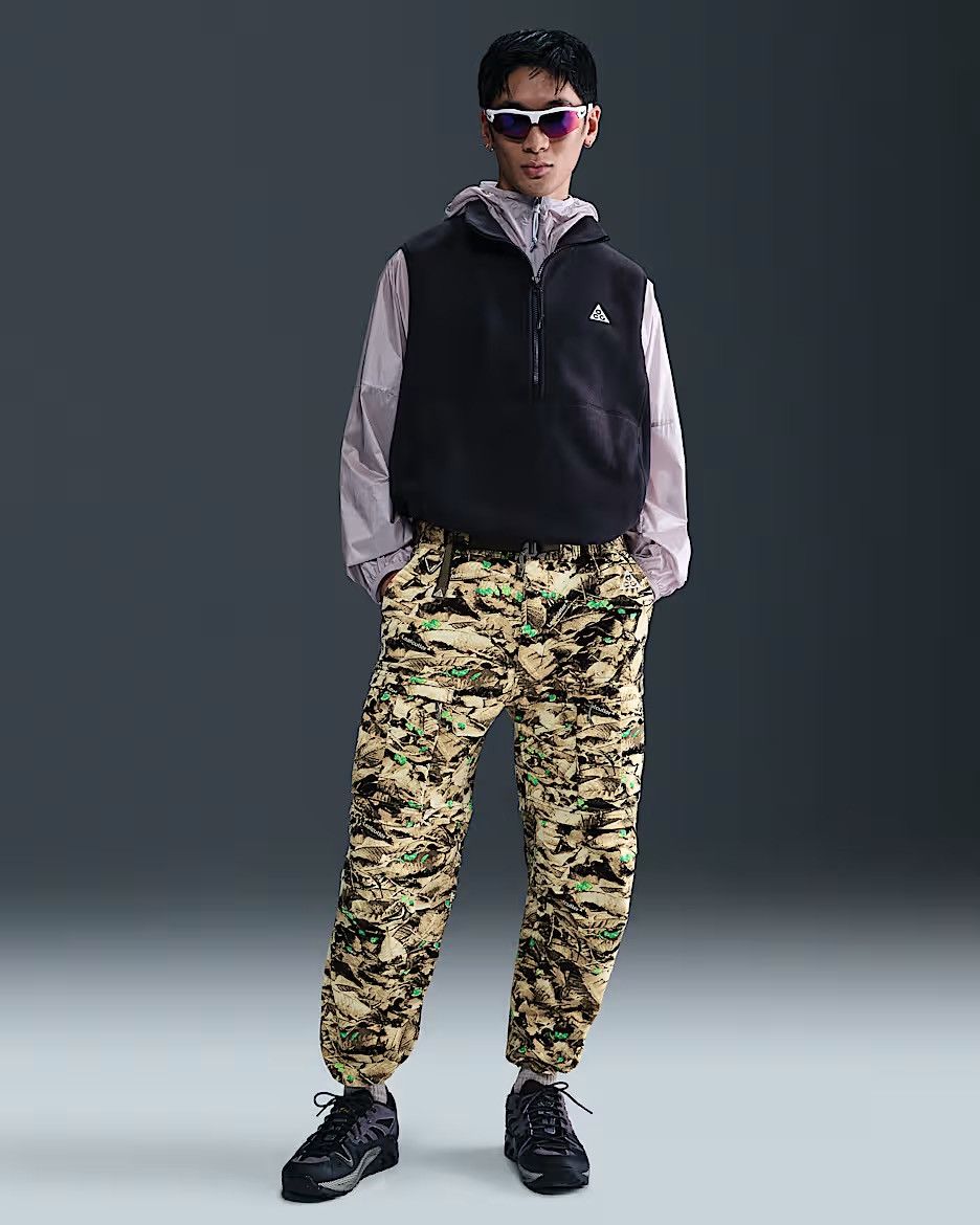 Nike ACG Nike ACG "Smith Summit" Water-Repellent UV Cargo Pants L Size US 30 / EU 46 - 2 Thumbnail
