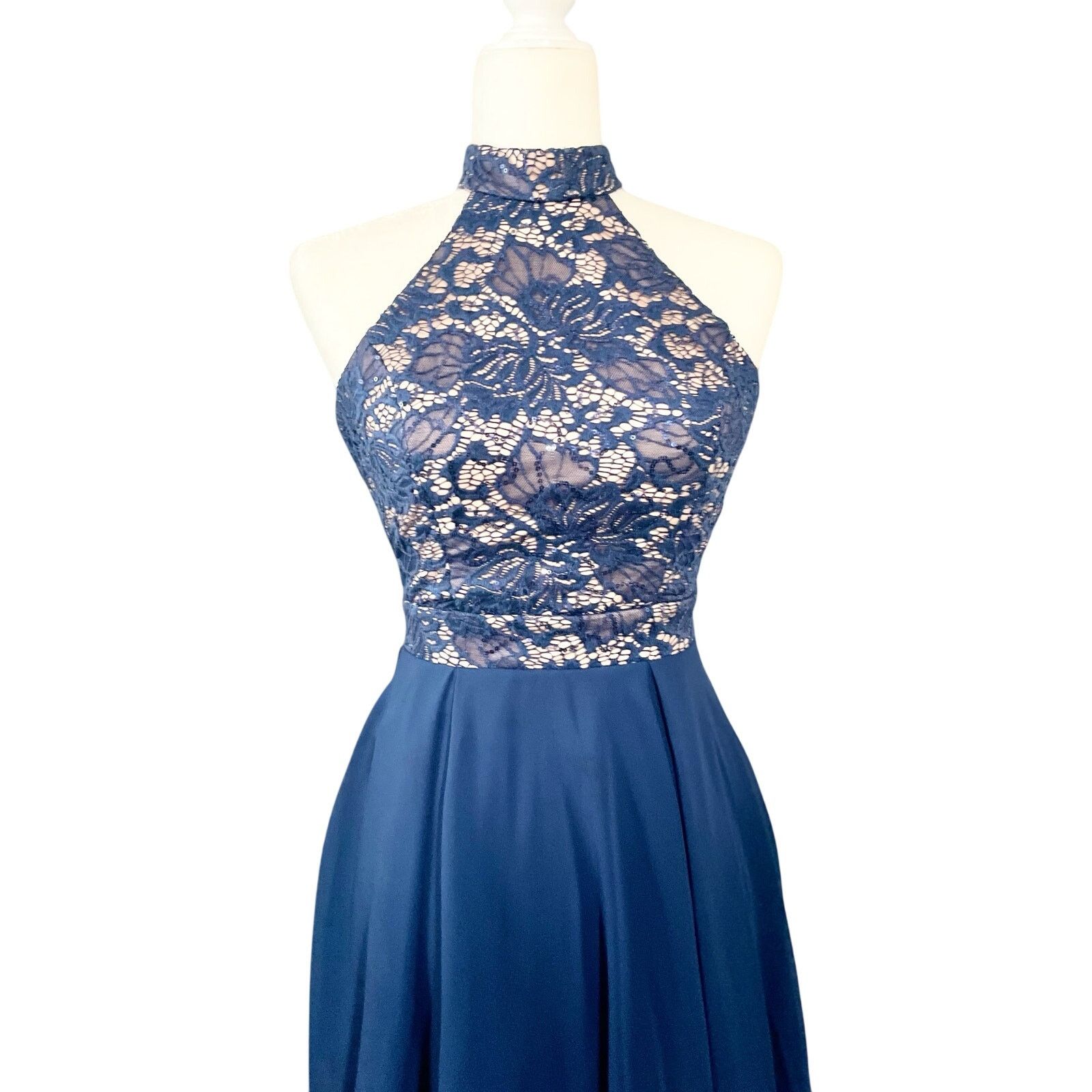 Other Be Smart Juniors Semi-Formal Navy Lace Halter Skater Dress Size S / US 4 / IT 40 - 2 Thumbnail