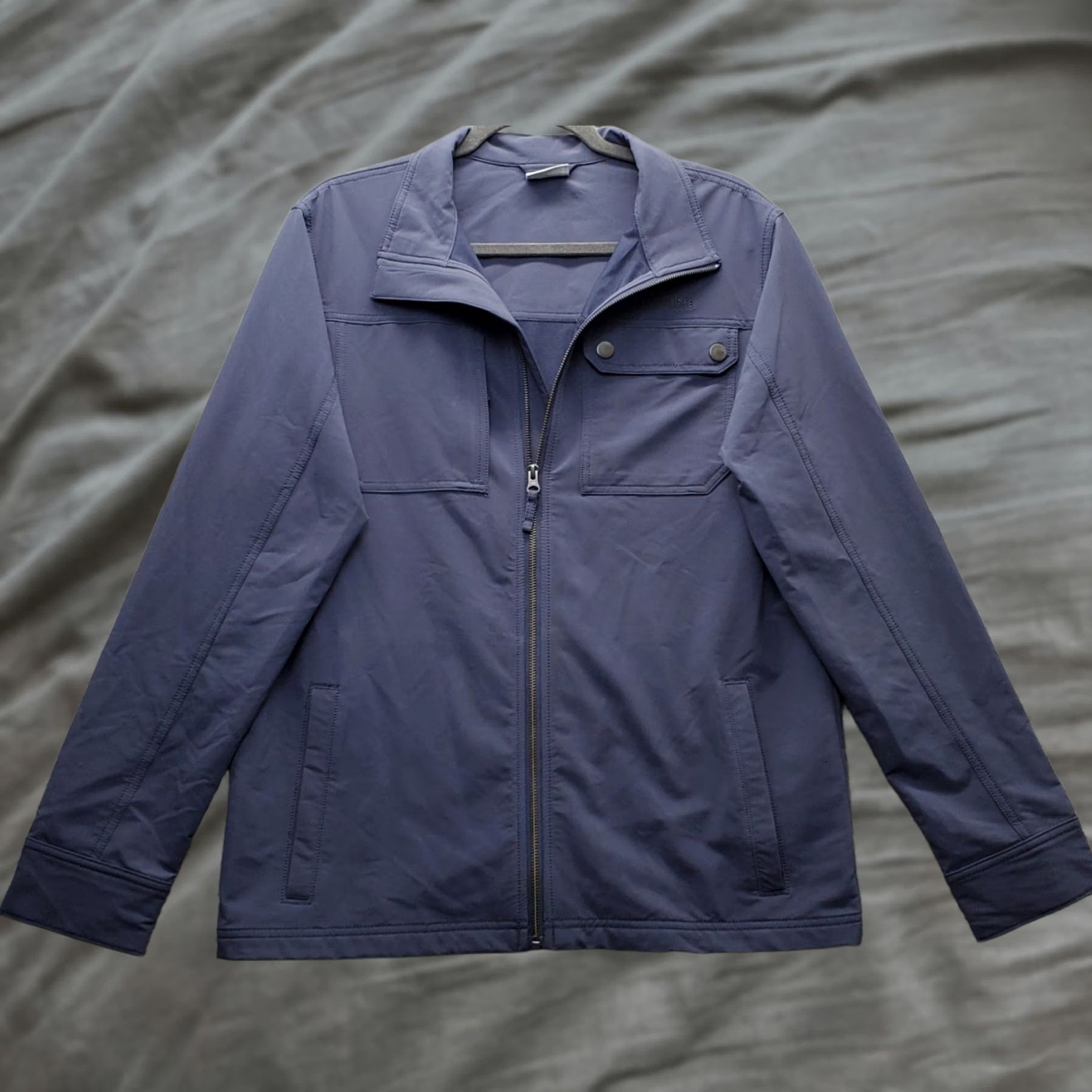 Vintage Columbia Jacket Mens M Blue Lightweight Full Zip Outdoor Embroidered Logo Windbreaker Outdoor Mens Size M Blue Size US M / EU 48-50 / 2 - 1 Thumbnail