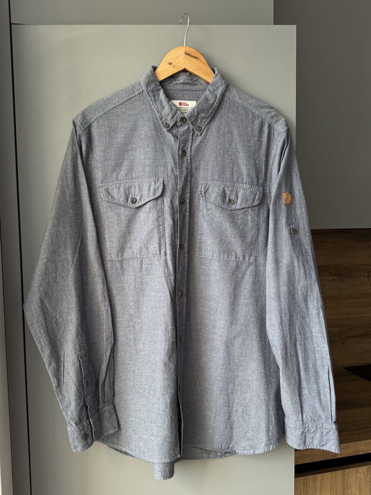 Fjallraven Fjallraven Ovik Chambray Button Up Shirt Outdoor Life Size US L / EU 52-54 / 3 - 1 Thumbnail