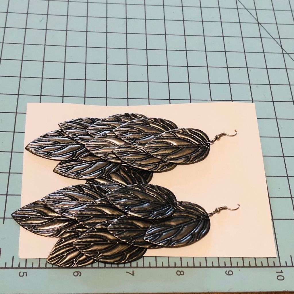 Vintage Vintage Layered Feathered Leaves Hook Earrings Silver Metal Size ONE SIZE - 3 Thumbnail