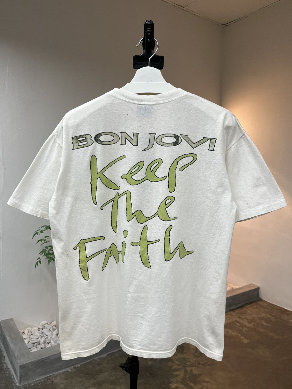 Band Tees Vintage Bon Jovi “Keep The Faith” 1992 Tour Tee Size US L / EU 52-54 / 3 - 2 Thumbnail