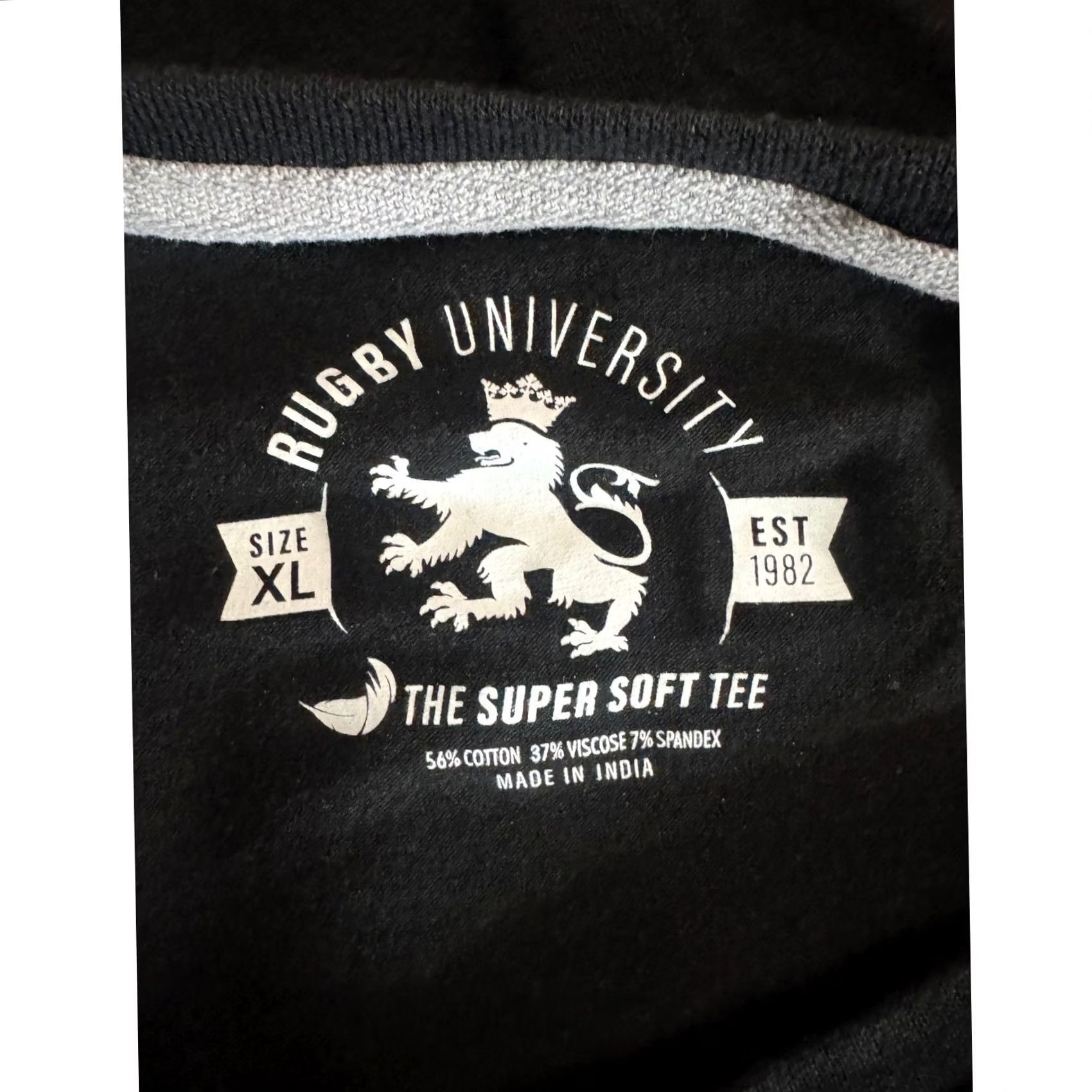 Vintage Rugby University The Super Soft Tee Black Lion Logo T Shirt Men XL Size US XL / EU 56 / 4 - 7 Thumbnail