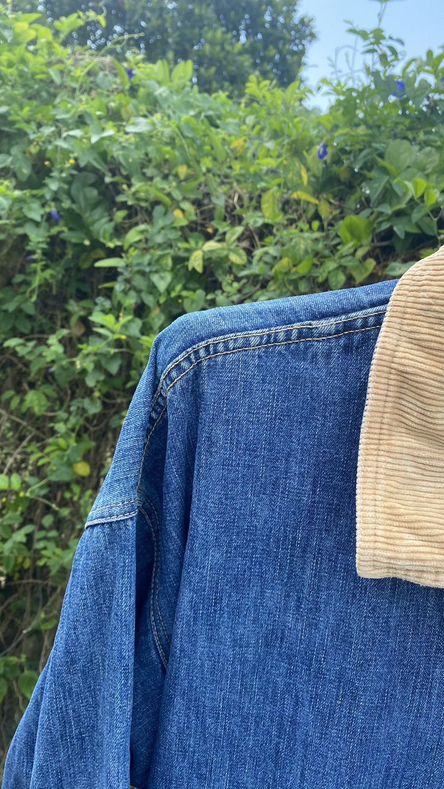 Vintage Denim Work Jacket w/Corduroy Collar–Rare Graffiti Logo Tag Size US XL / EU 56 / 4 - 12 Thumbnail