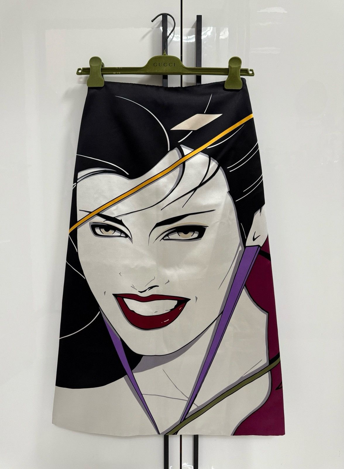 Gucci Gucci Printed silk midi skirt 40 Size 27" / US 4 / IT 40 - 2 Thumbnail