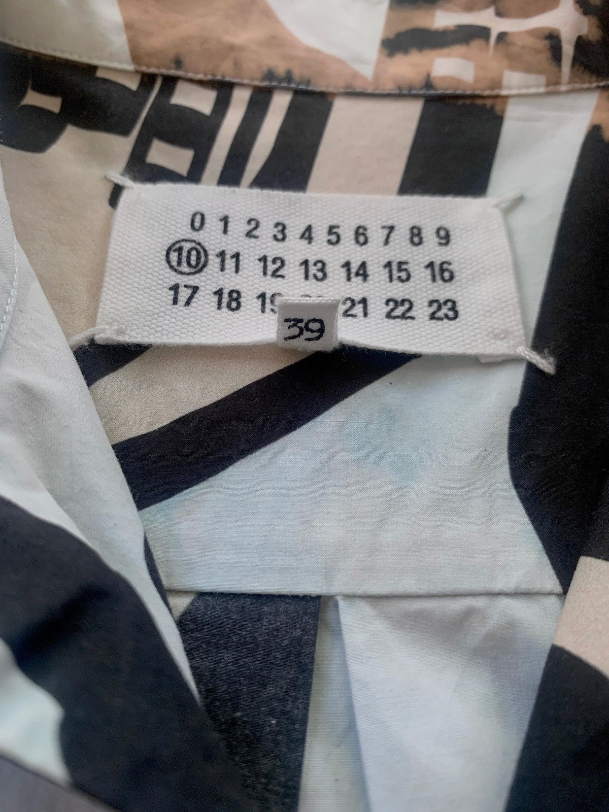 Maison Margiela FREE TAX! Telephone Printed Shirt Size US M / EU 48-50 / 2 - 13 Thumbnail