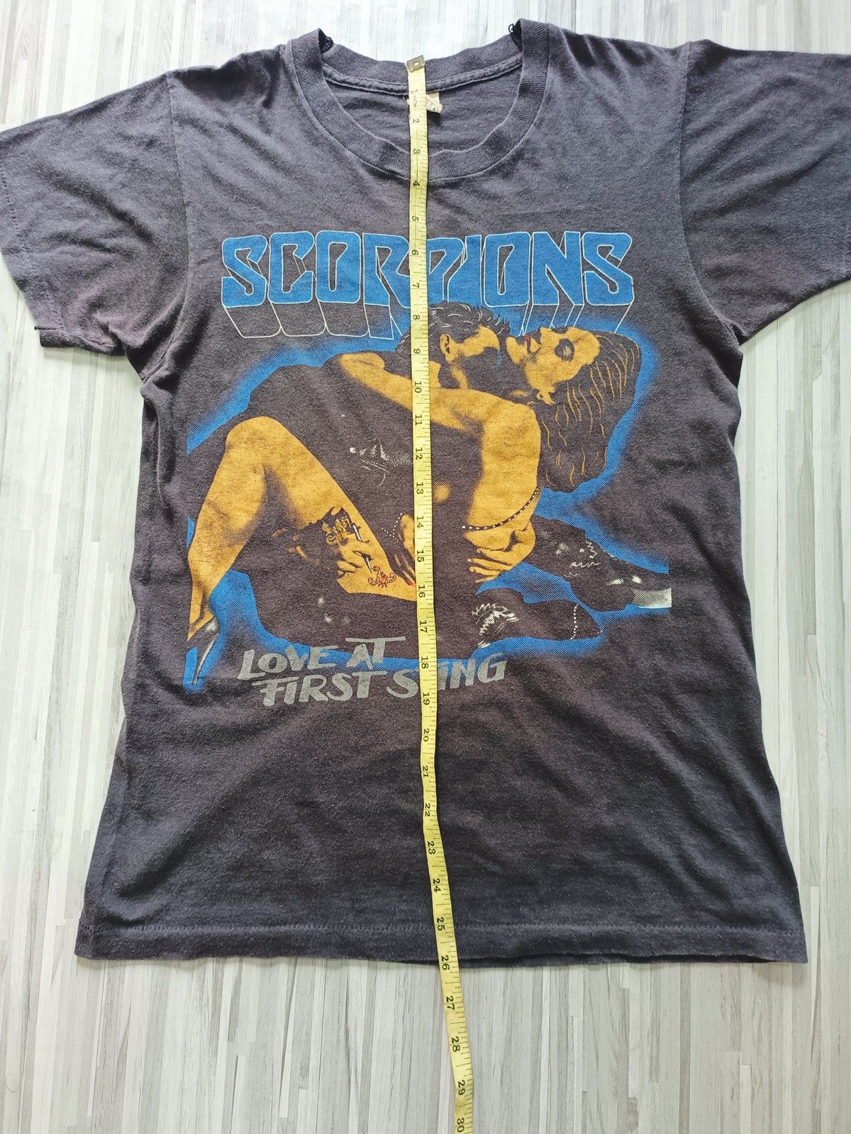 Band Tees × Vintage 1984 Vintage Scorpions Band Tshirt Size US S / EU 44-46 / 1 - 9 Thumbnail