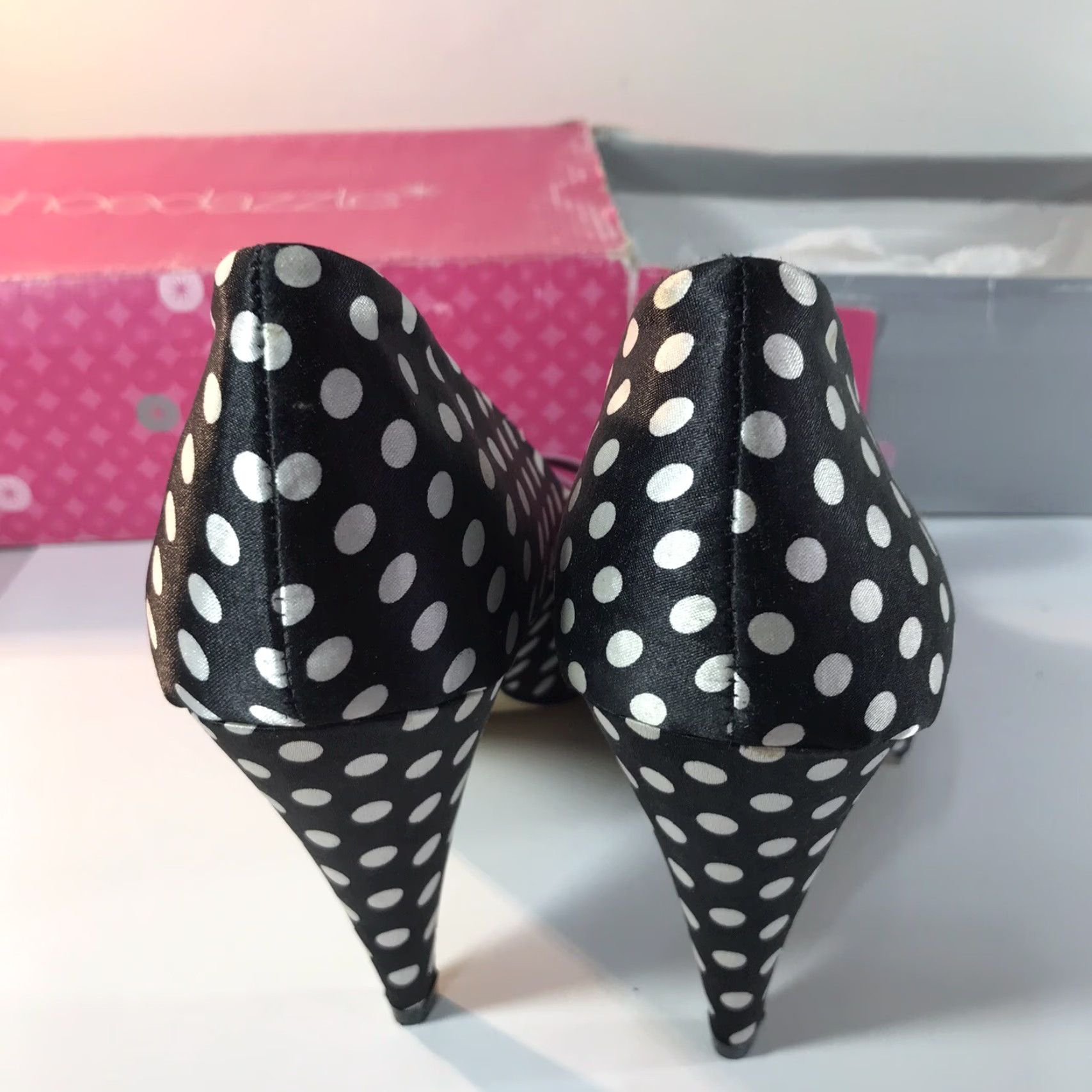 Vintage Shoedazzle Veronica Blk/Wht Polka Dot 4in Heels W-Pink Bows Womens Size 10 New Size US 10 / IT 40 - 4 Thumbnail