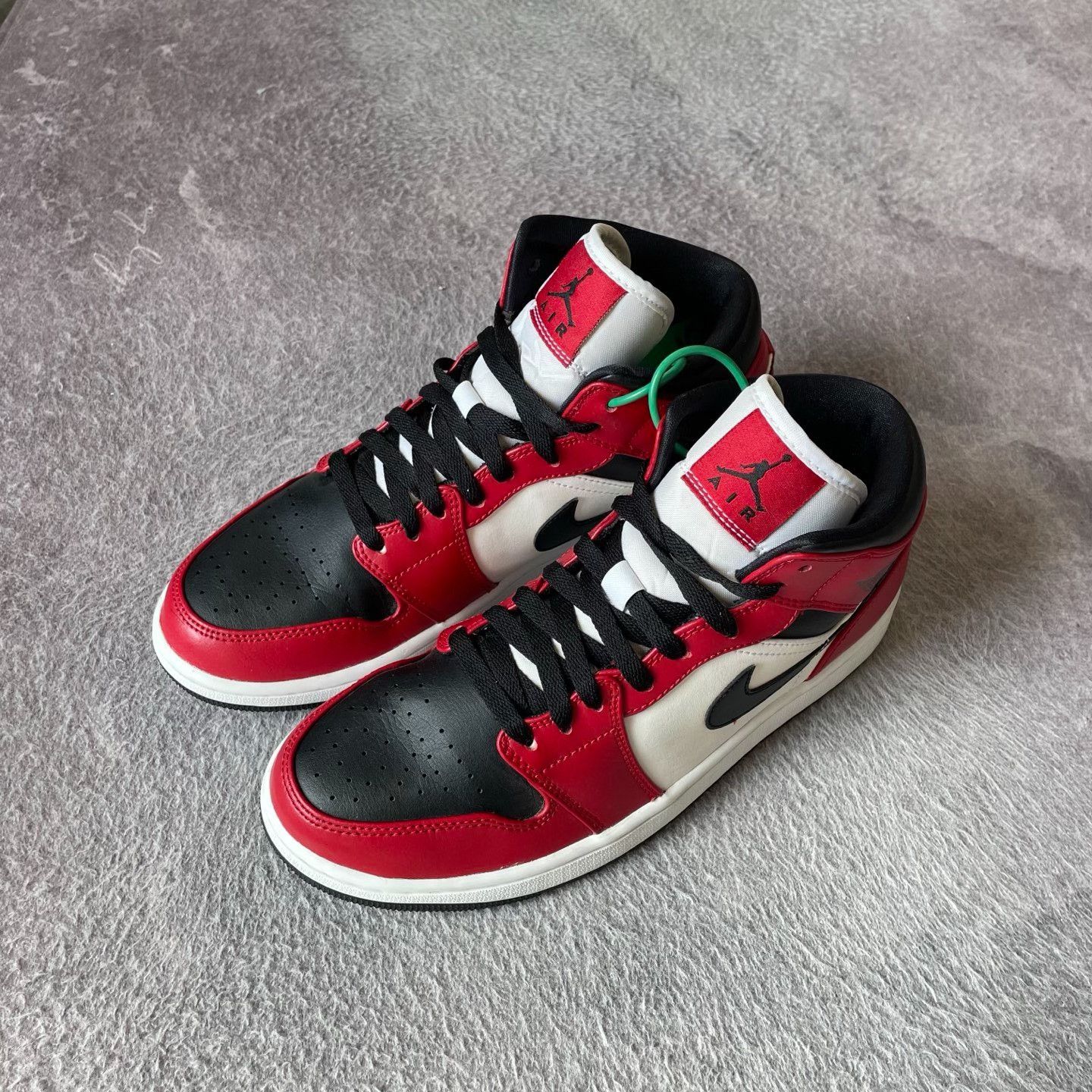Nike Nike Black Lowtop Sneakers 42 Men Size US 9 / EU 42 - 1 Thumbnail