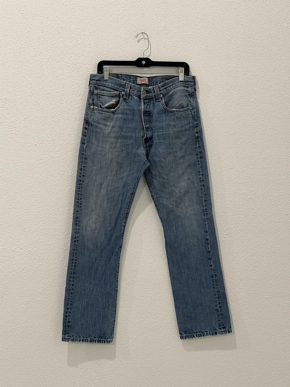 Levi's Vintage Clothing Vintage Levis 501 Jeans Light Wash Straight Leg Button Fly Size US 33 - 4 Thumbnail