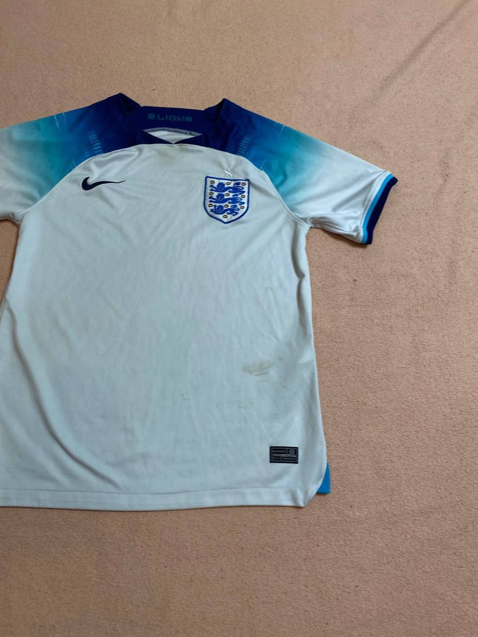 Nike × Vintage Vintage England Soccer Jersey Nike Size S Size US S / EU 44-46 / 1 - 7 Thumbnail