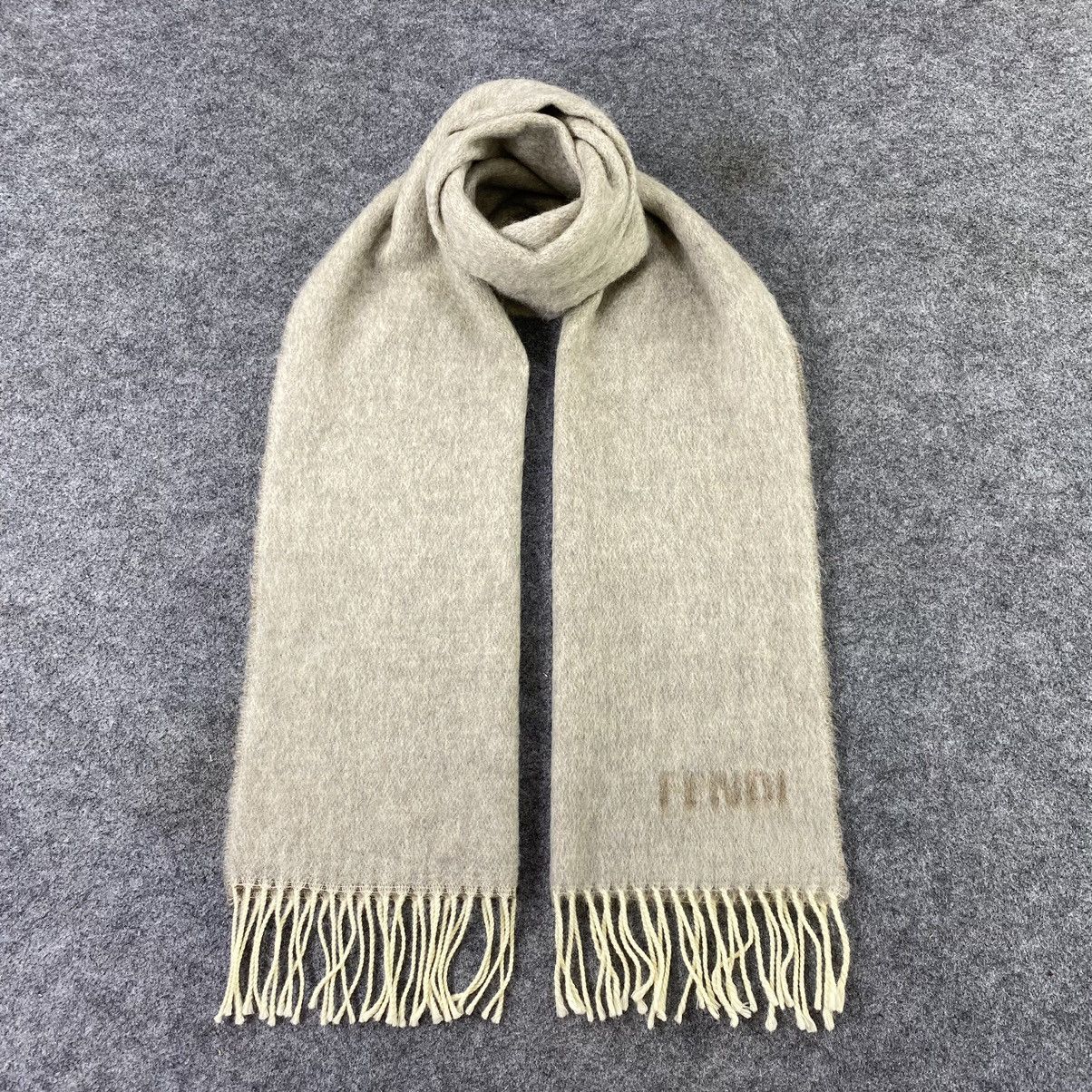 Fendi Fendi Muffler/ Scar / Neckwear - T1405 Size ONE SIZE - 1 Thumbnail