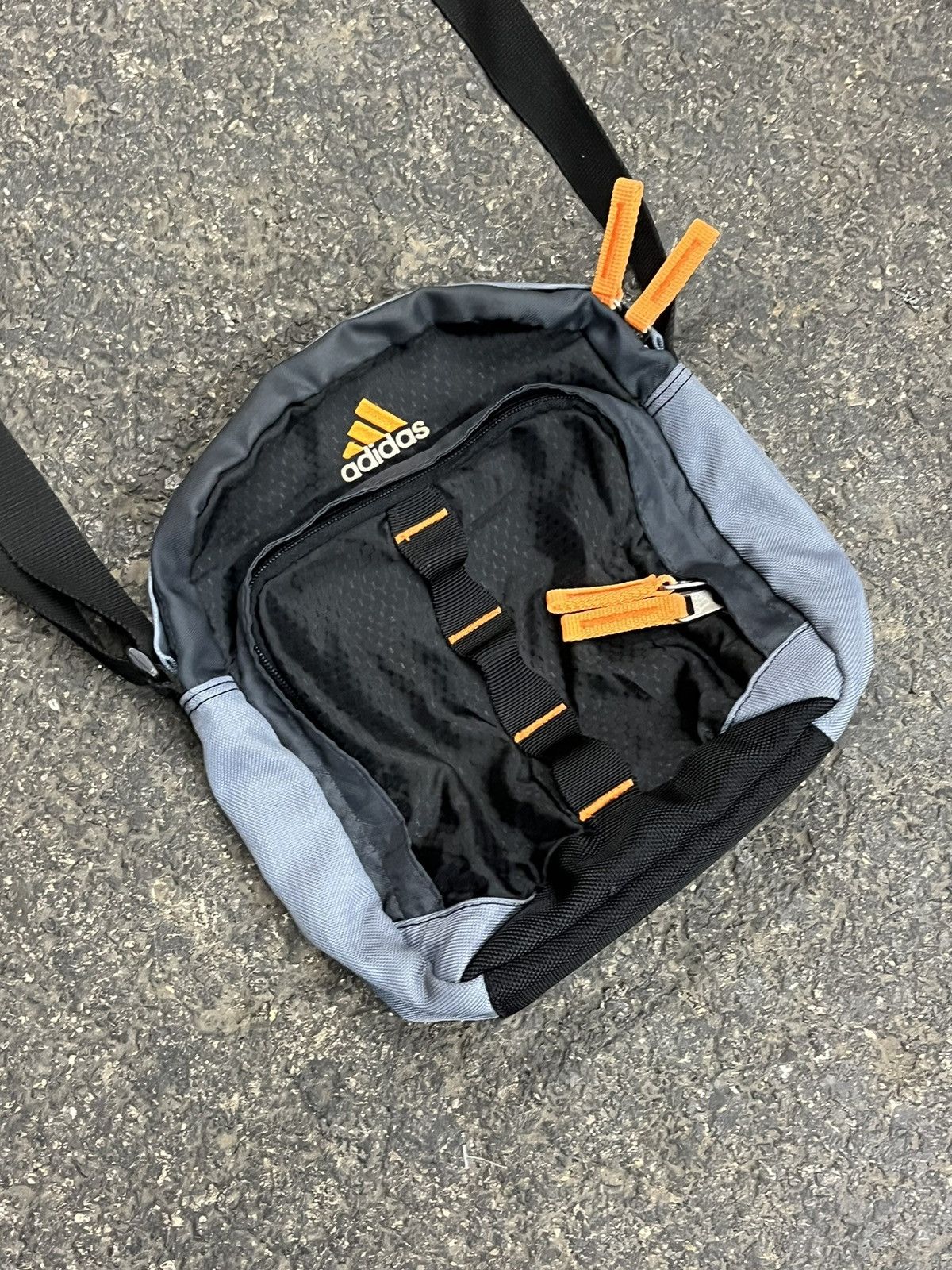 Adidas Vintage Adidas sling streetwear bag hype skater rare Size ONE SIZE - 3 Thumbnail