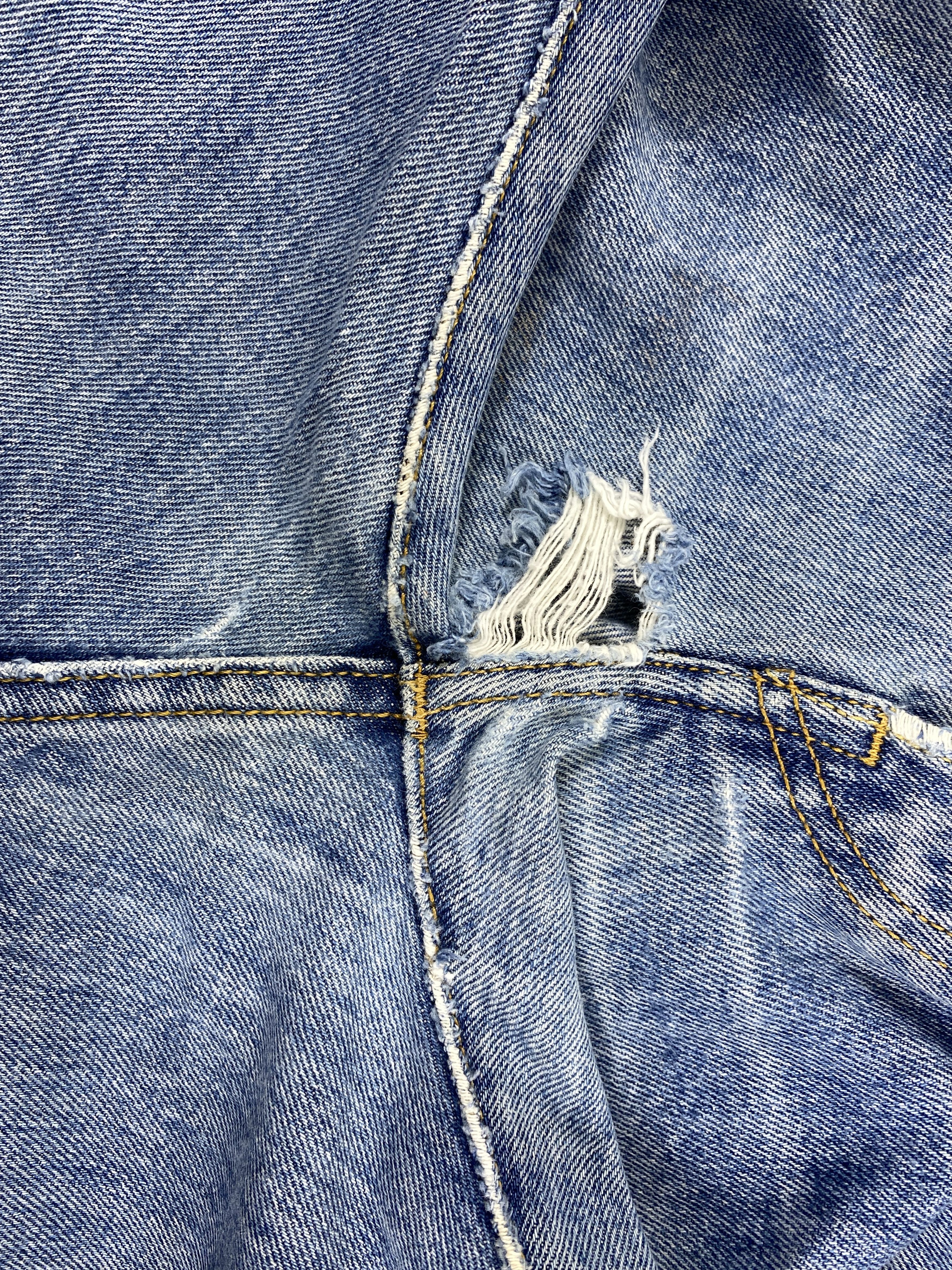 Levi's Blue Vintage Levi's 501 Jeans 35x31.5 Denim -JN1629 Size US 35 - 12 Thumbnail