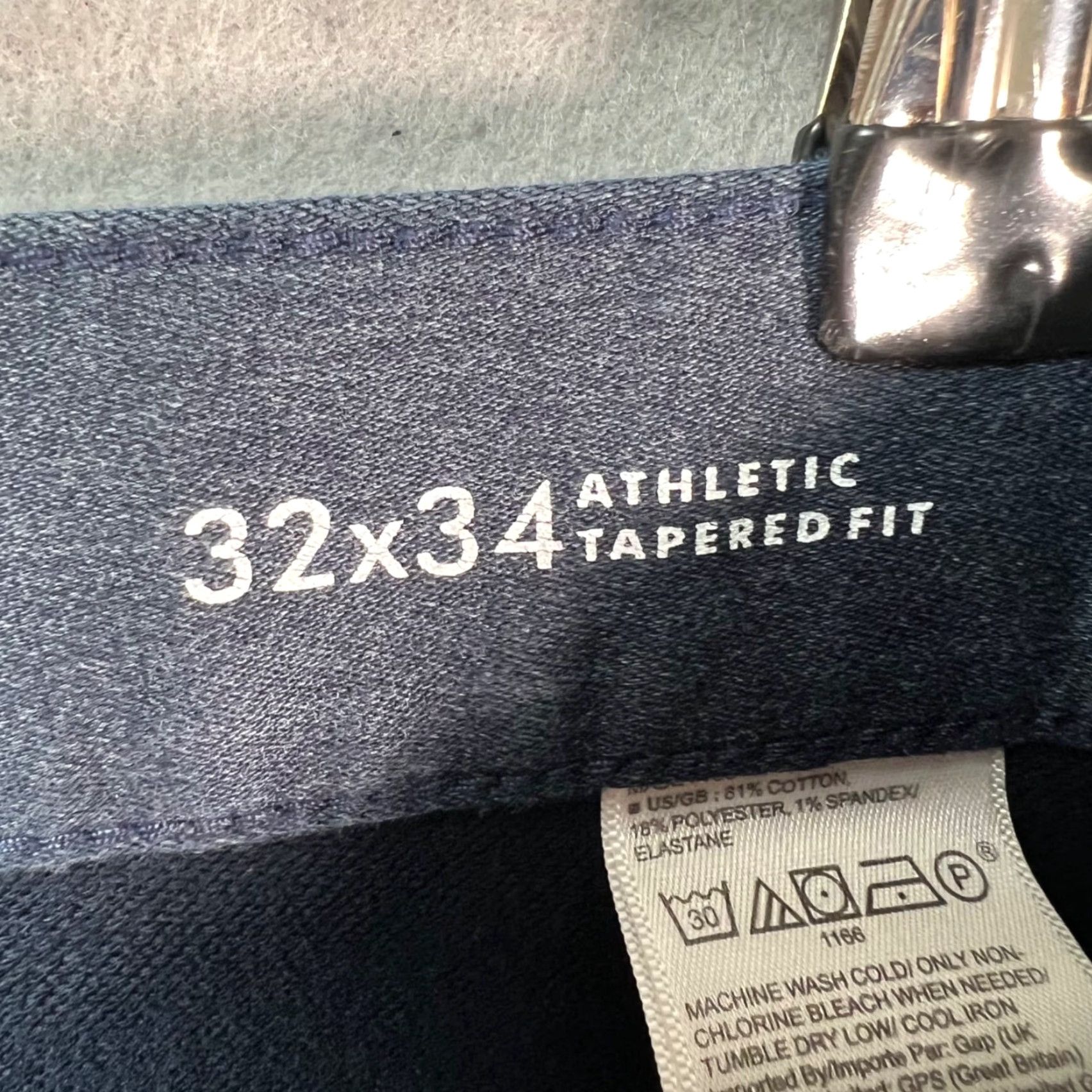 Banana Republic Banana Republic Traveler Mens Size 32 Athletic Tapered Fit Jeans Blue Cotton Denim 5-Pocket Size US 32 / EU 48 - 4 Thumbnail