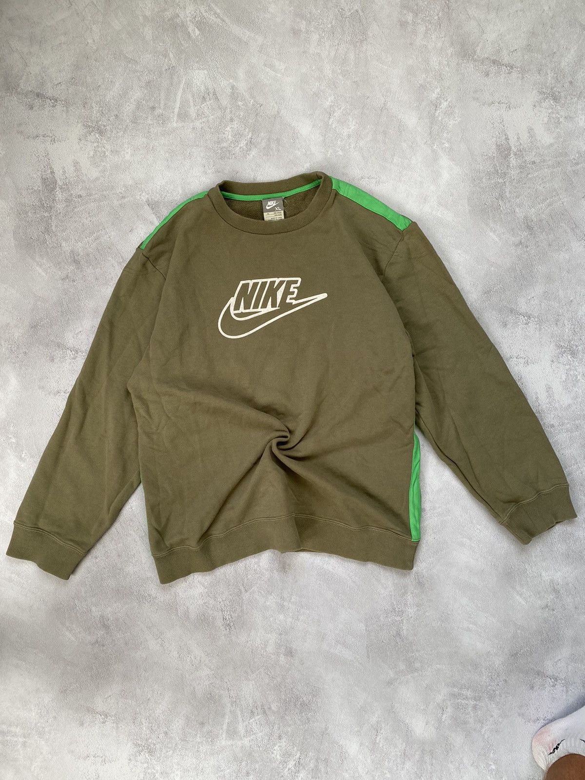 Nike Nike Sweatshirt Vintage Big logo FORESTGREEN Size US M / EU 48-50 / 2 - 2 Thumbnail