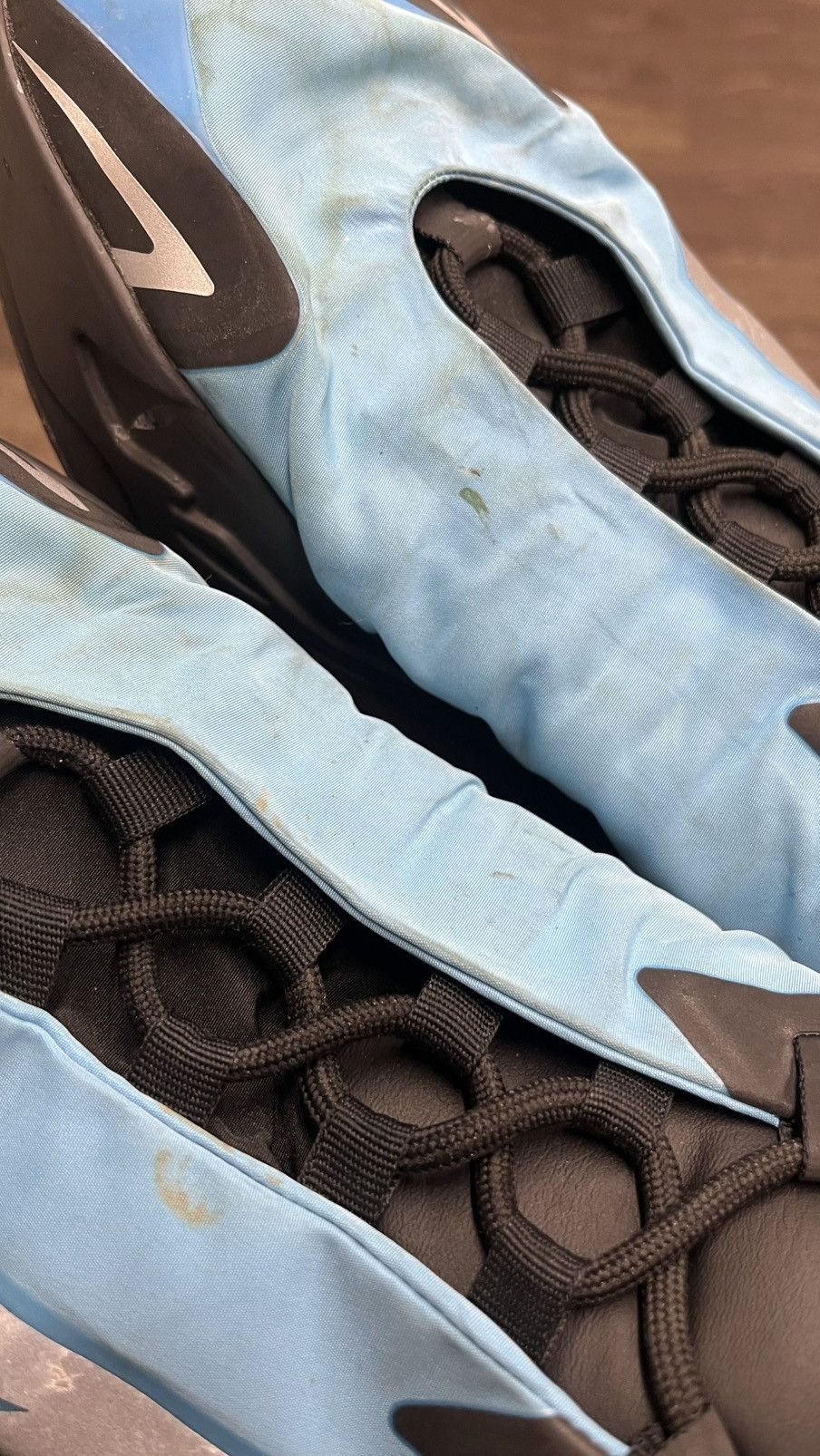 Adidas Adidas Yeezy Boost 700 MNVN “Bright Cyan” 2021 Size US 12.5 / EU 45-46 - 9 Thumbnail