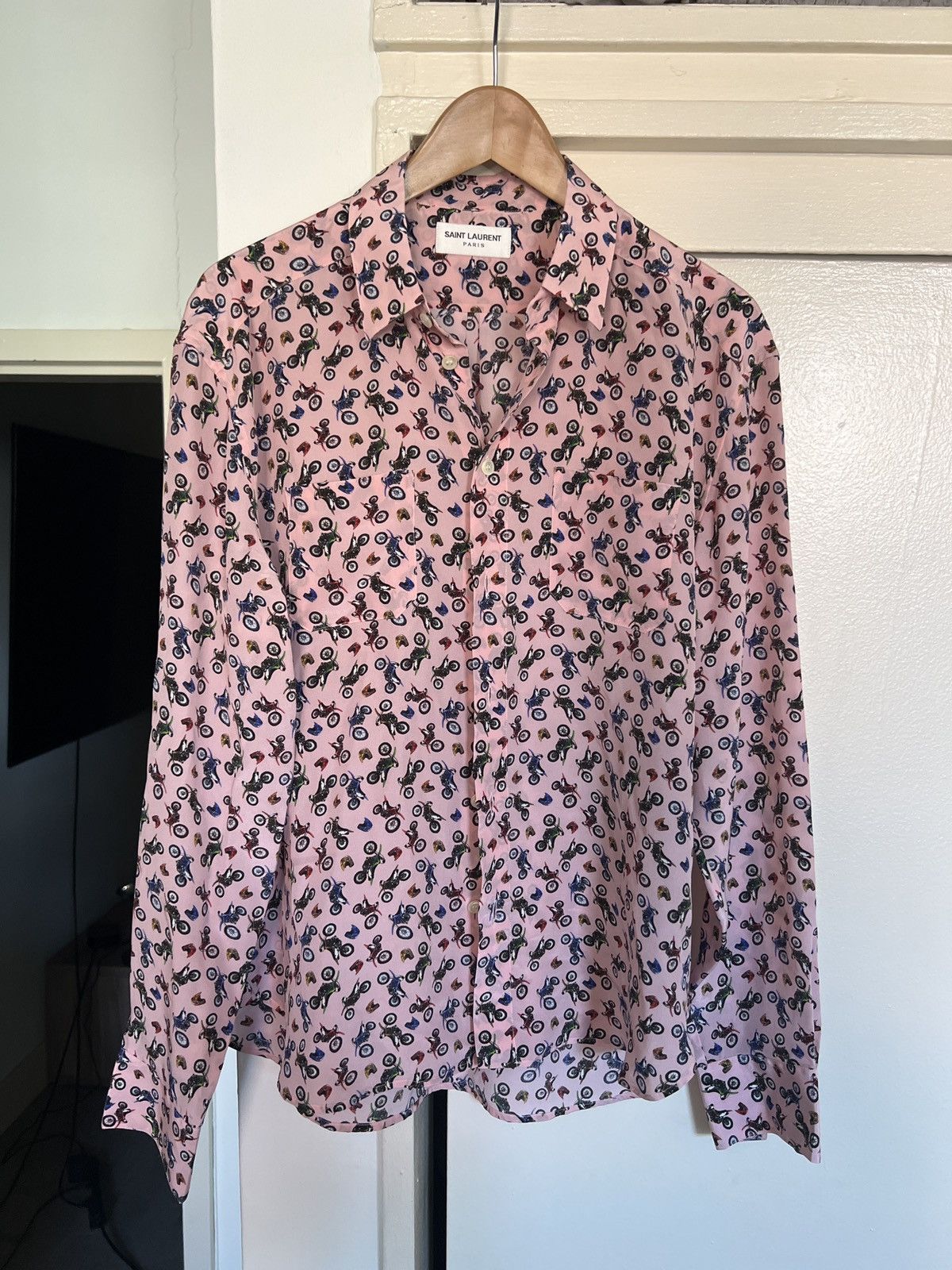 Saint Laurent Paris Saint Laurent viscose button down Size US M / EU 48-50 / 2 - 1 Thumbnail