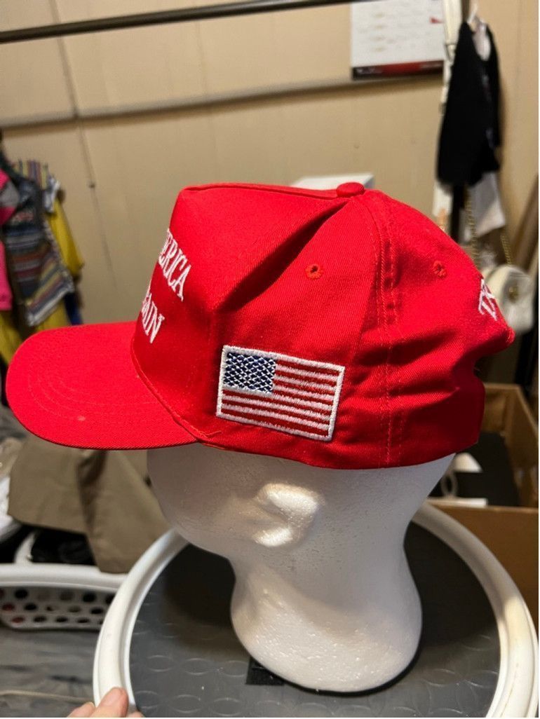 The Unbranded Brand Men's Unbranded Red Make America Great Again Trump Hat Size ONE SIZE - 2 Thumbnail