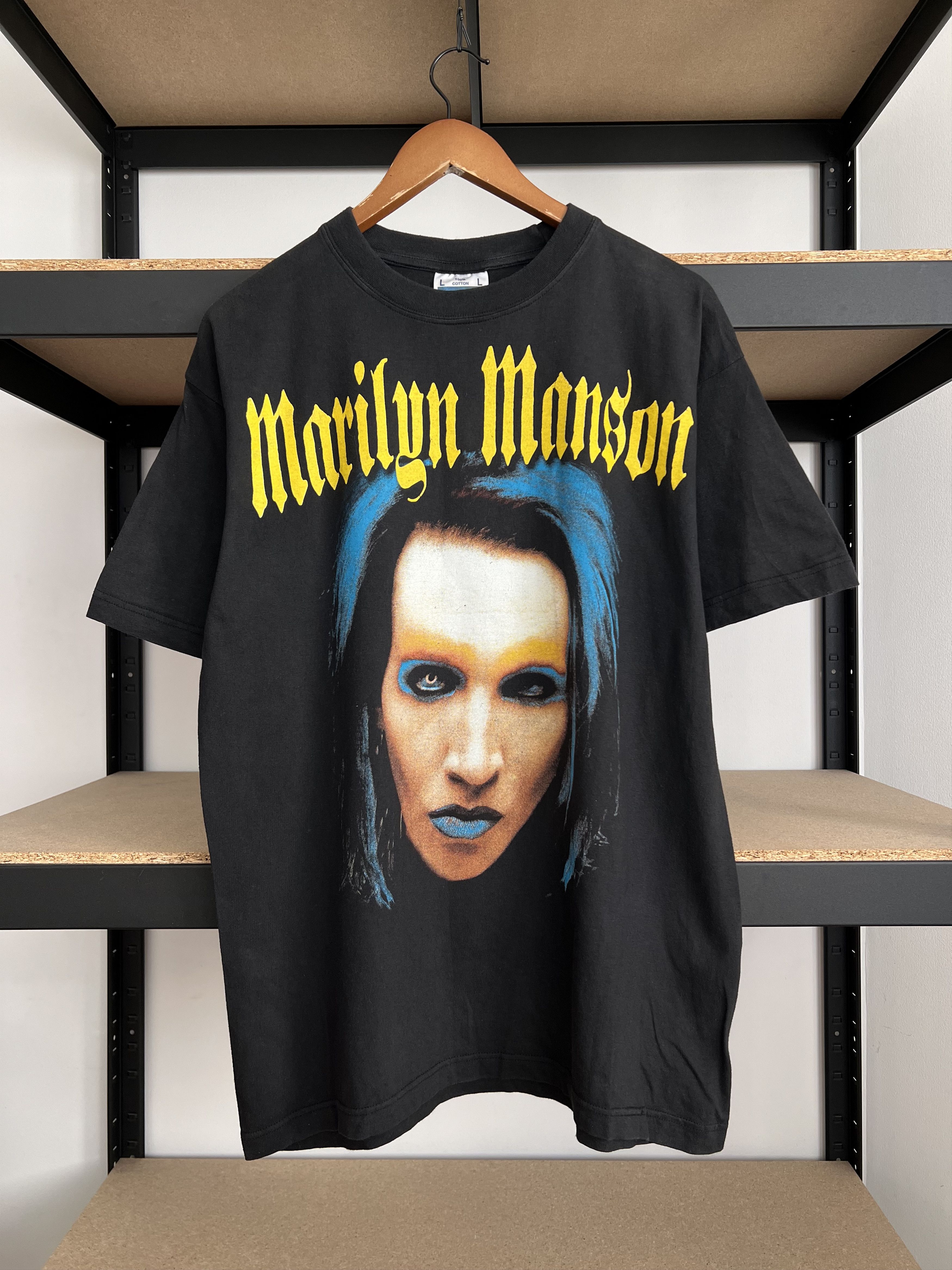 Band Tees Vintage 90s Marilyn Manson Rock Band Black T-shirt Size US L / EU 52-54 / 3 - 1 Thumbnail