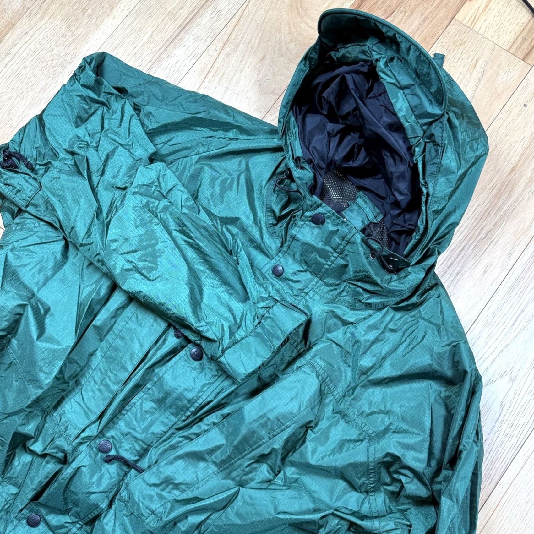 Vintage VINTAGE REI Gore-Tex Jacket Mens XL Green 8 Pocket Windbreaker 90s Water Resistant Ripstop Style Windbreaker Size US XL / EU 56 / 4 - 2 Thumbnail