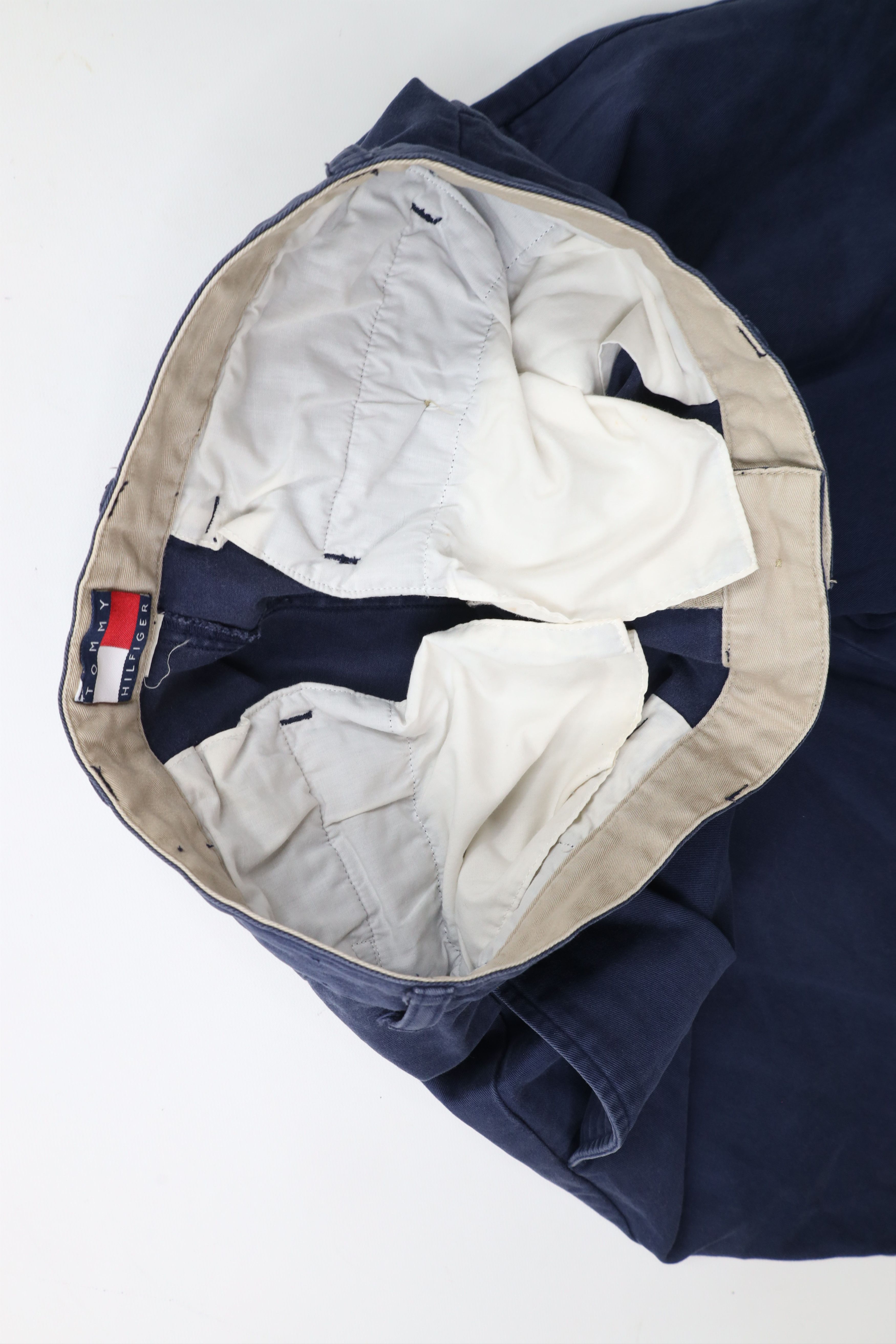 Tommy Hilfiger × Vintage Vintage 90s Tommy Hilfiger Cuffed Wide Leg Chino Pants Size US 32 / EU 48 - 8 Thumbnail