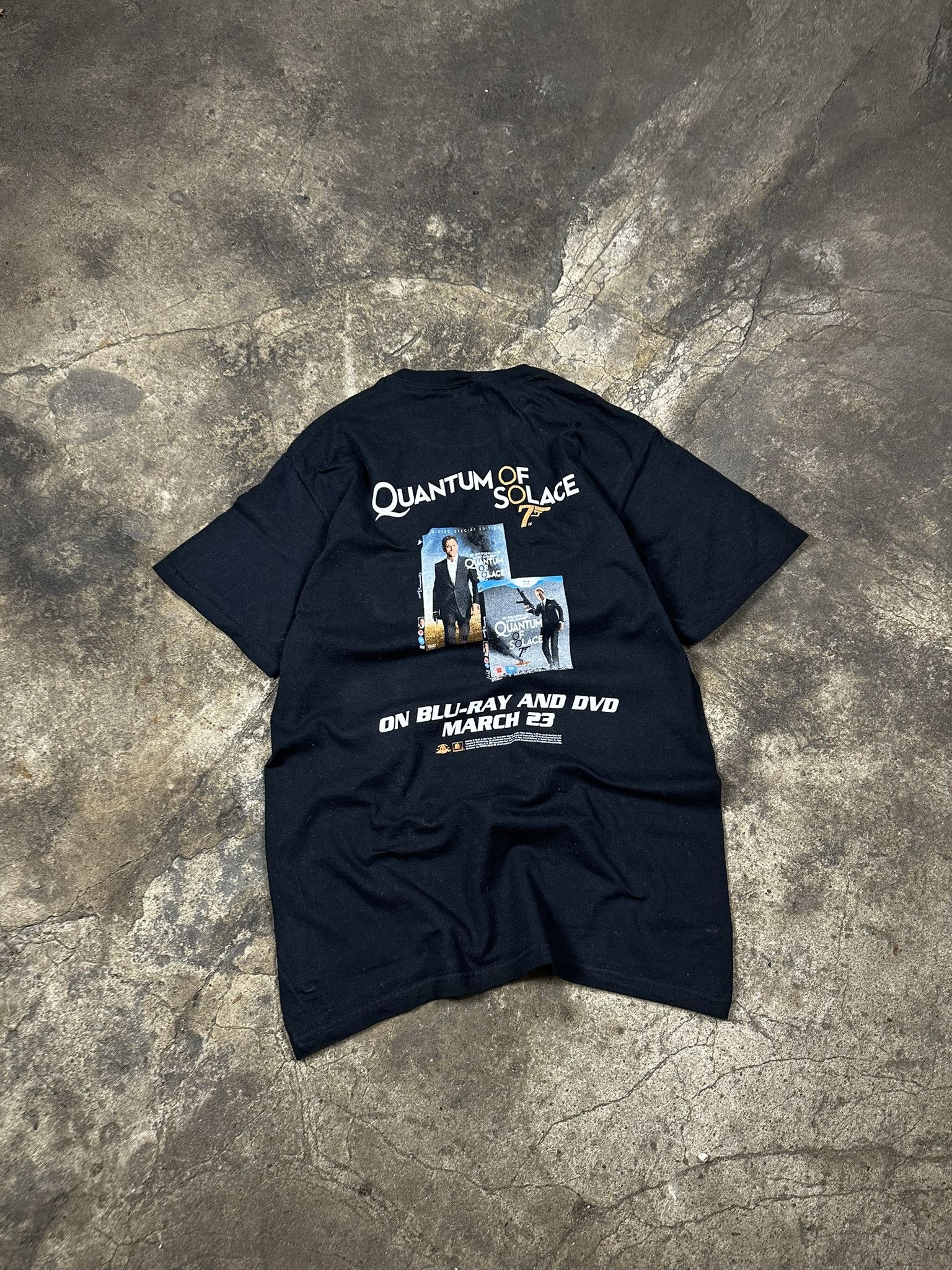 Vintage 2008 James Bond 007 Quantum of Solace Daniel Craig Promo Tee Size US M / EU 48-50 / 2 - 2 Thumbnail