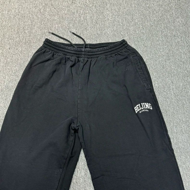 Balenciaga Balenciaga size S Black sweatpants Size US 27 - 3 Thumbnail