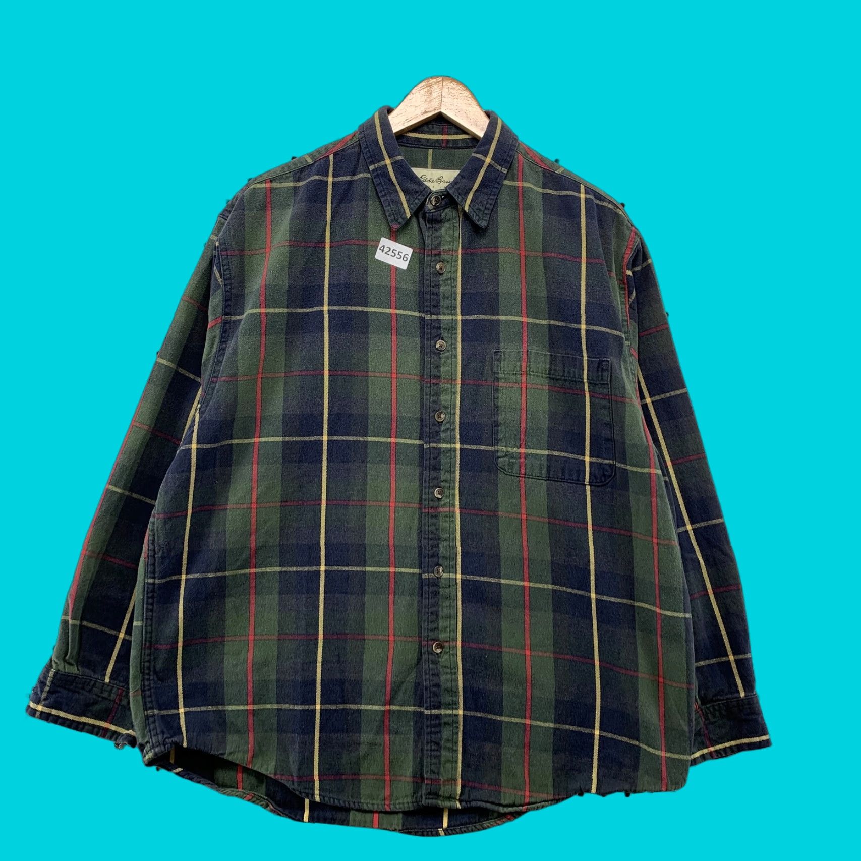 VINTAGE Eddie Bauer Mens Tartan Plaid Button-Up Shirt Medium Green Outdoor Long Sleeve