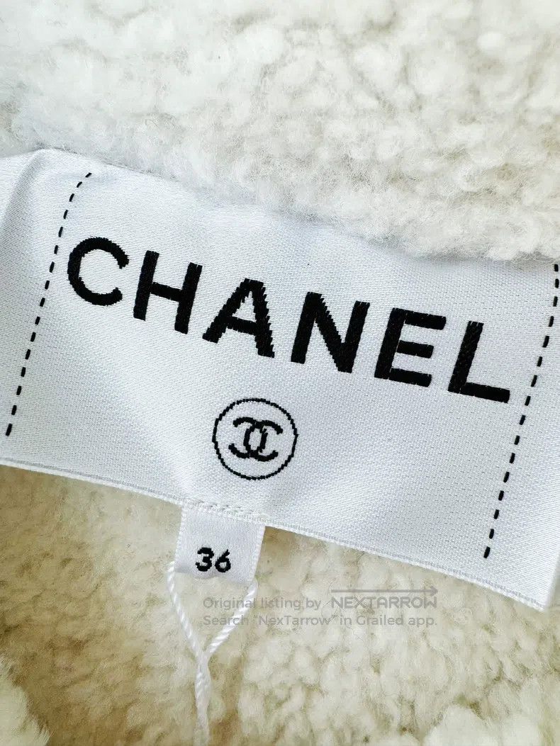 Chanel Chanel 21B white fur all-in-one lapel long-sleeved jacket Size XS / US 0-2 / IT 36-38 - 5 Thumbnail