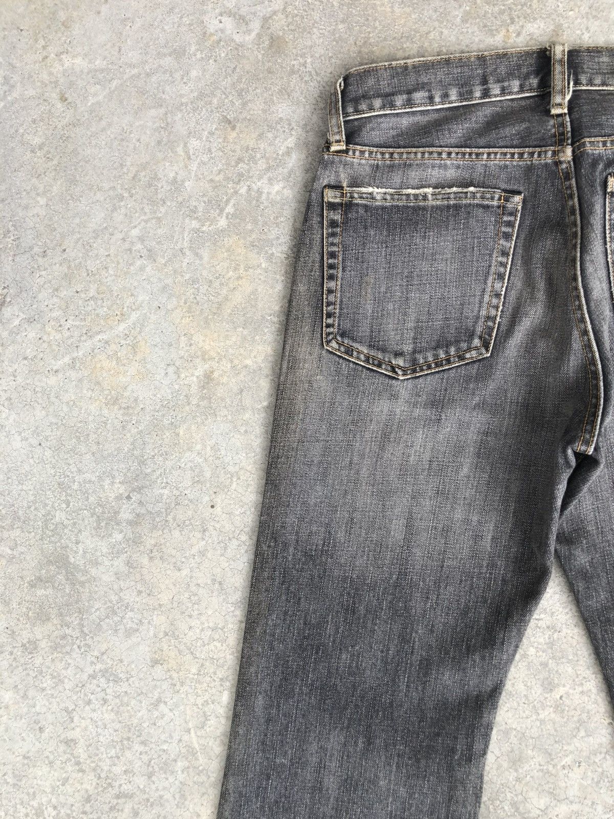 If Six Was Nine Japanese Uniqlo Flared Jeans Bootcut Distressed Denim Size US 30 / EU 46 - 9 Thumbnail