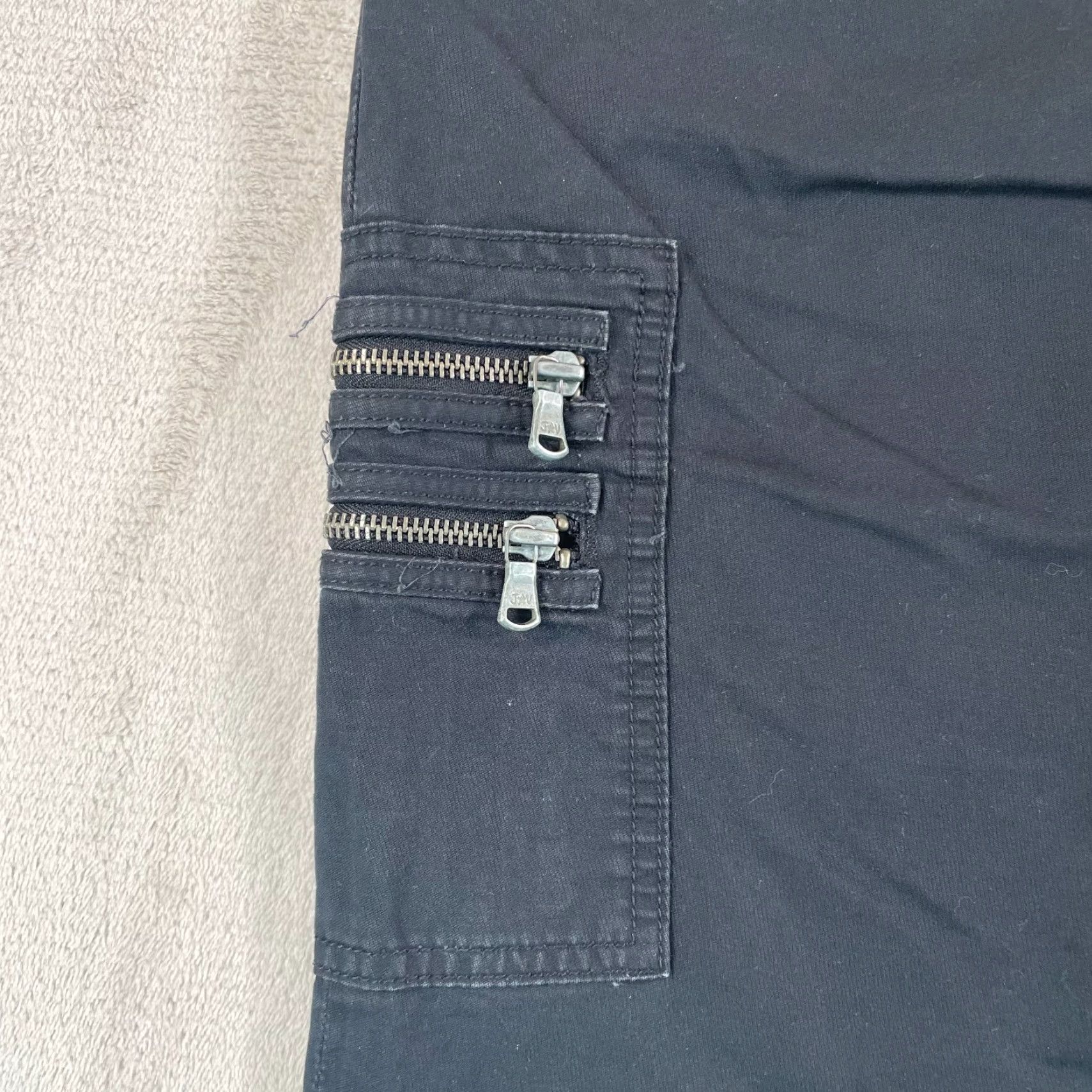 John Varvatos John Varvatos Cargo Pants Men 36x33 Black Zip Pockets Straight Leg USA Size US 36 / EU 52 - 4 Thumbnail