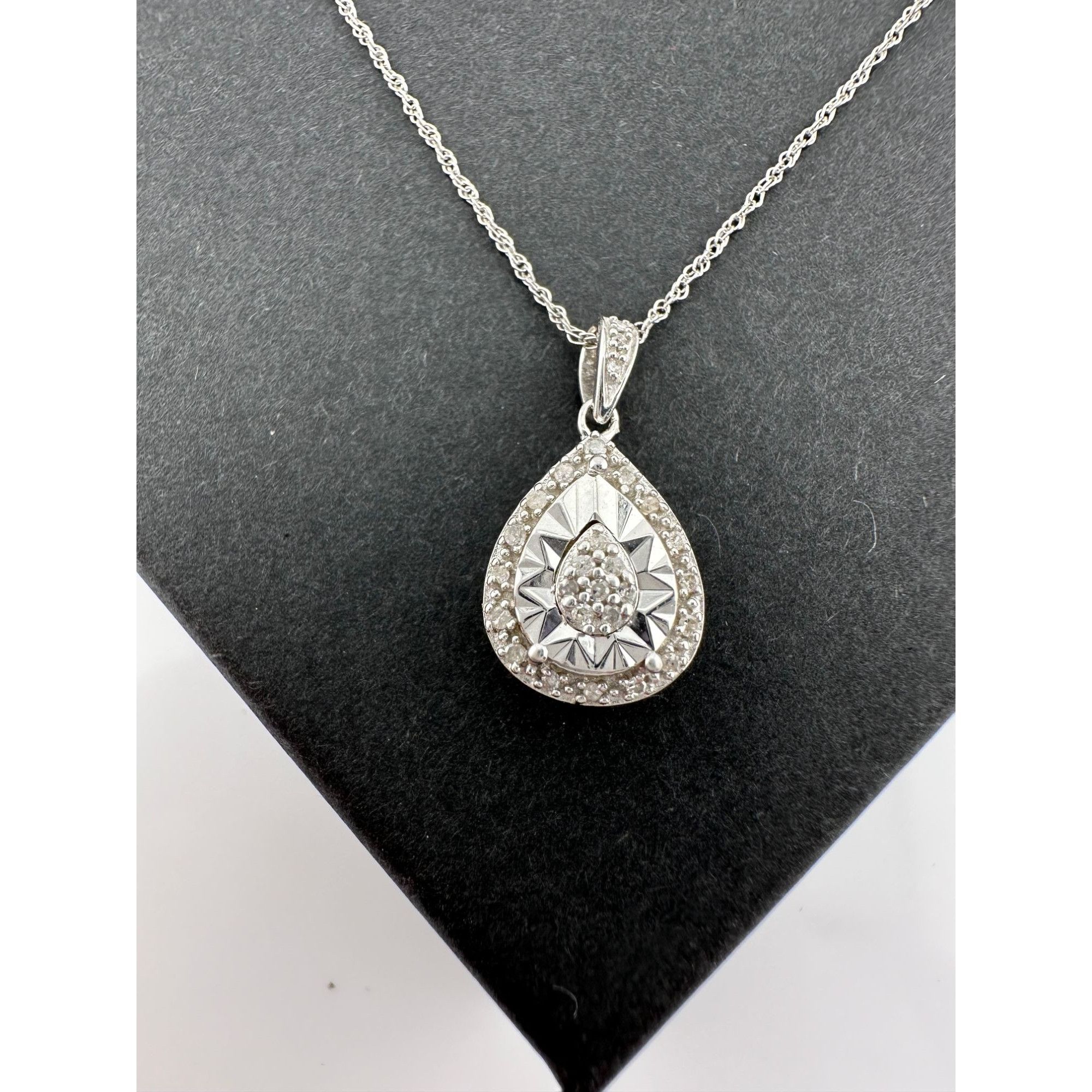 Other Pear Cut Natural Diamond Pendant Necklace Size ONE SIZE - 9 Thumbnail