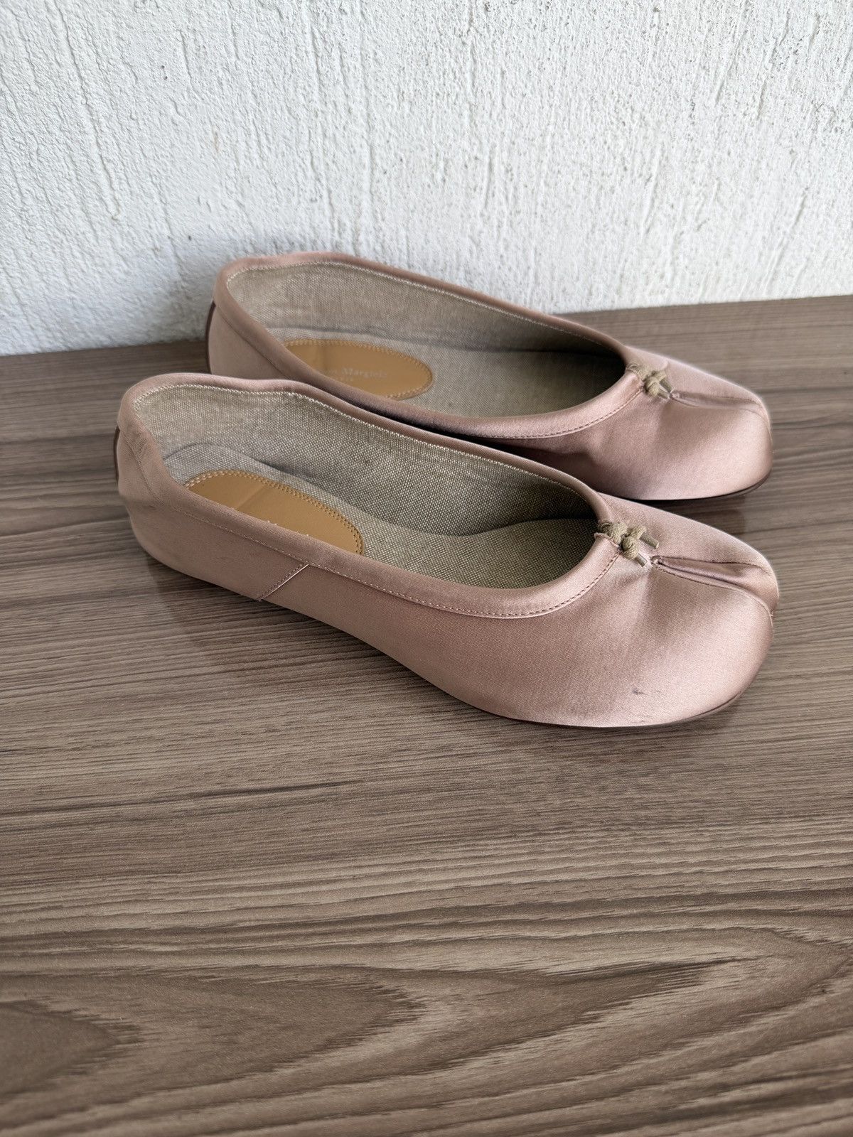 Maison Margiela ❤️satin tabi ballet flats Size US 6 / IT 36 - 3 Thumbnail