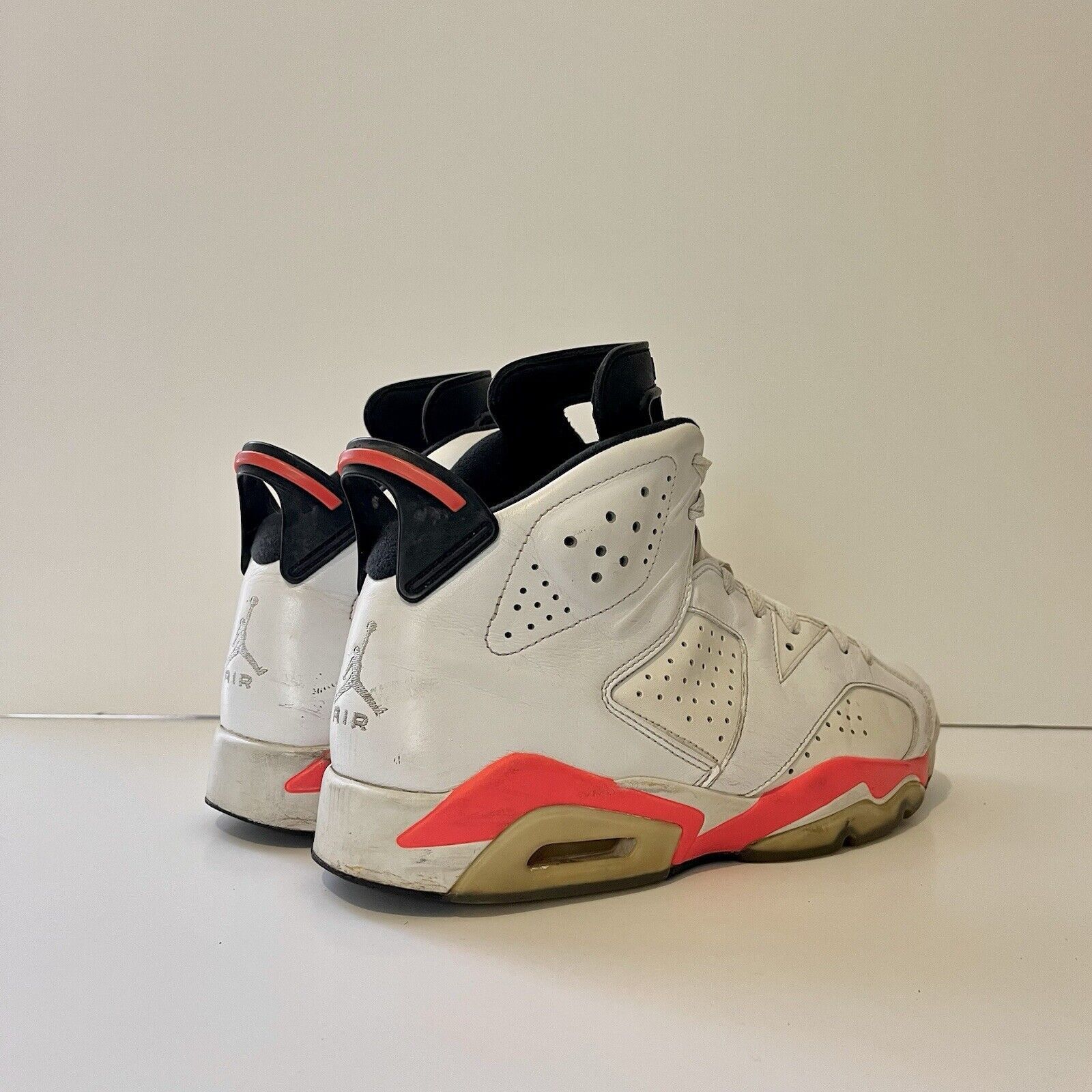Nike 2014 Nike Air Jordan 6 VI Retro 384664-123 White Infrared 10 Size US 9 / EU 42 - 4 Thumbnail
