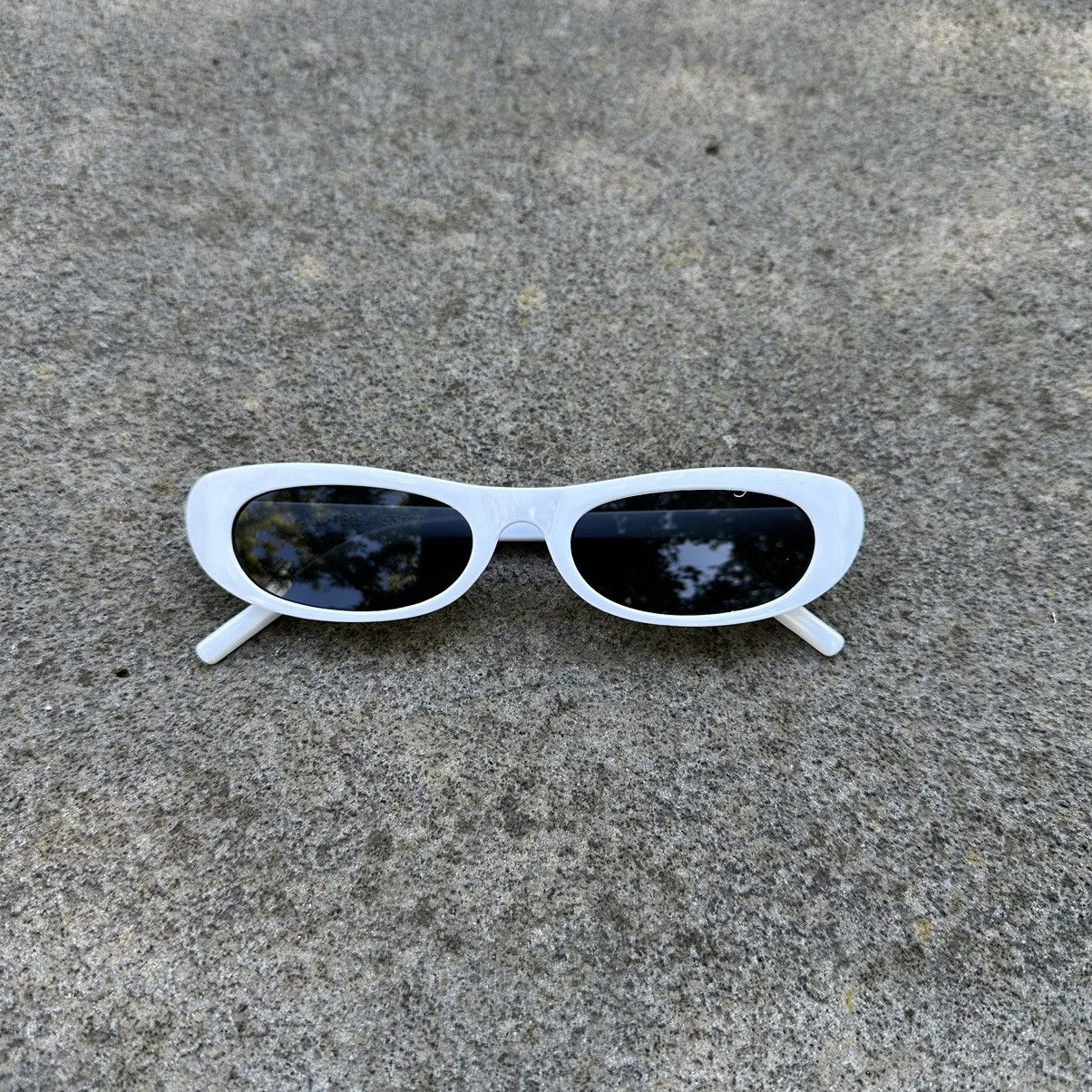 Other Y2K Unisex Sunglasses Retro Fashion Shades KD18194-02 Size ONE SIZE - 1 Thumbnail