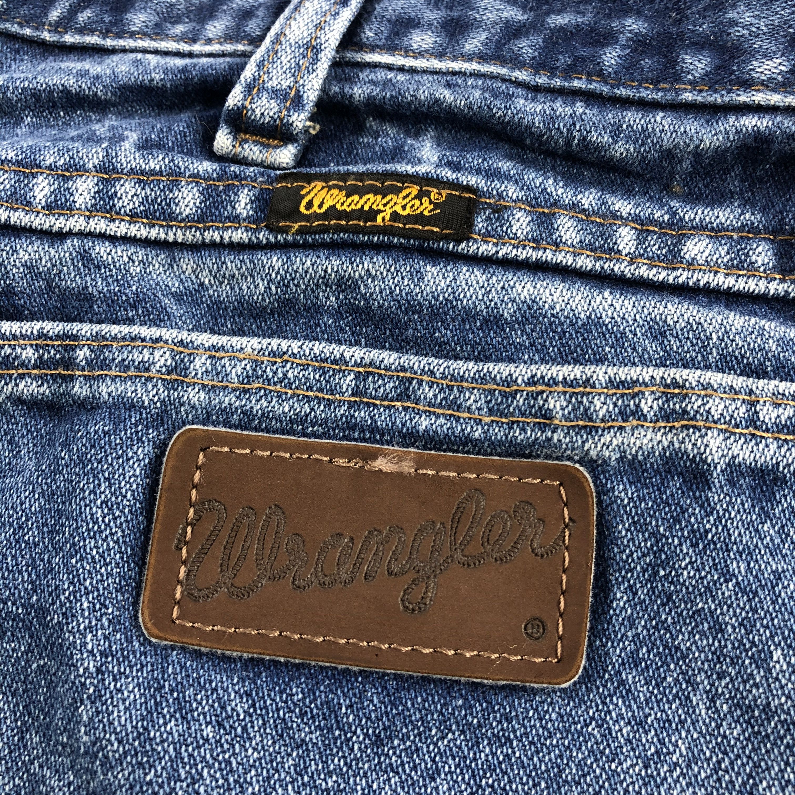 Vintage Vintage Blue Wash Wrangler Jeans-J2296 Size US 35 - 5 Thumbnail