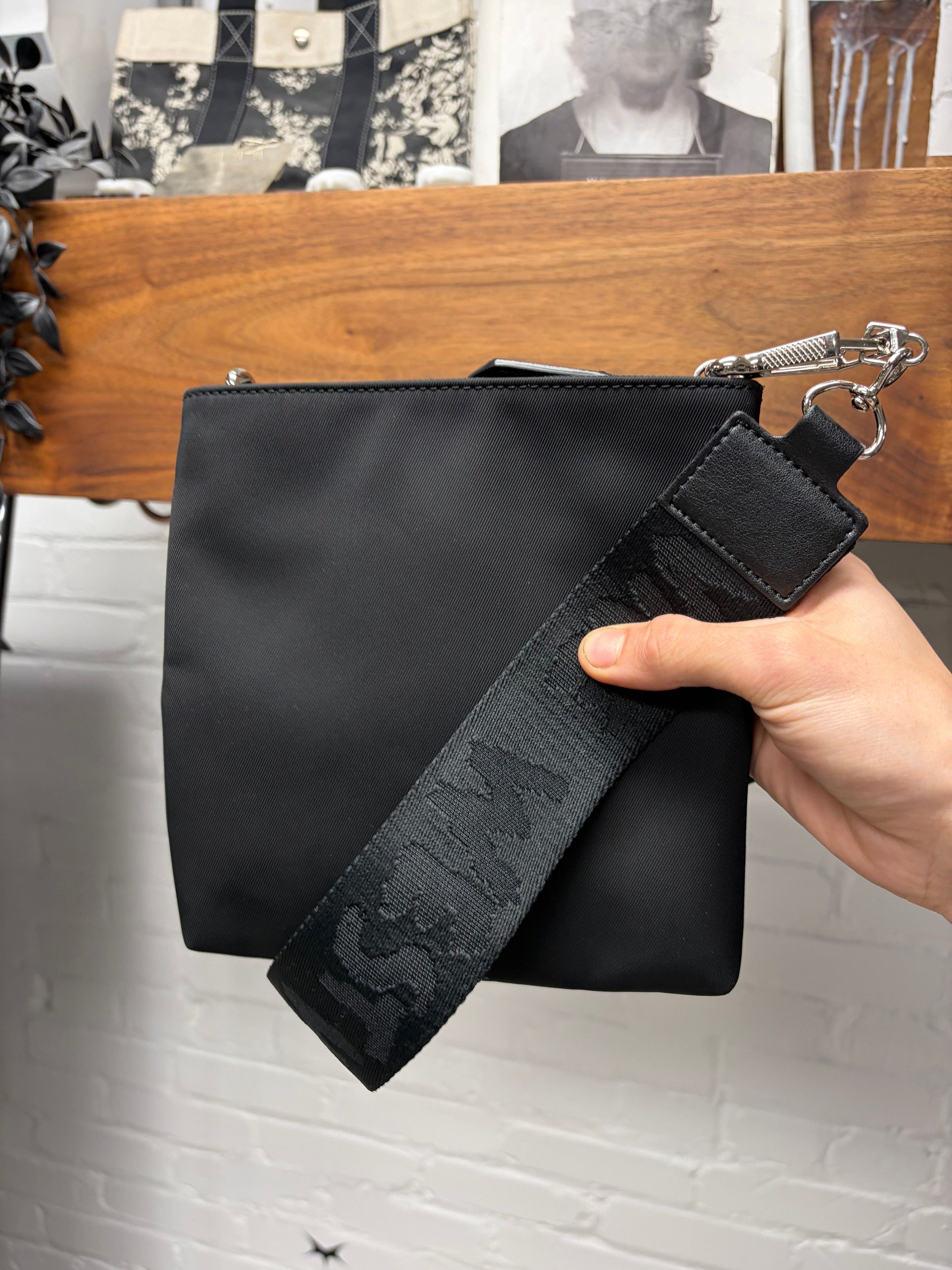 Vivienne Westwood Vivienne Westwood ‘Orb Logo’ Black Nylon Crossbody Bag Size ONE SIZE - 4 Thumbnail
