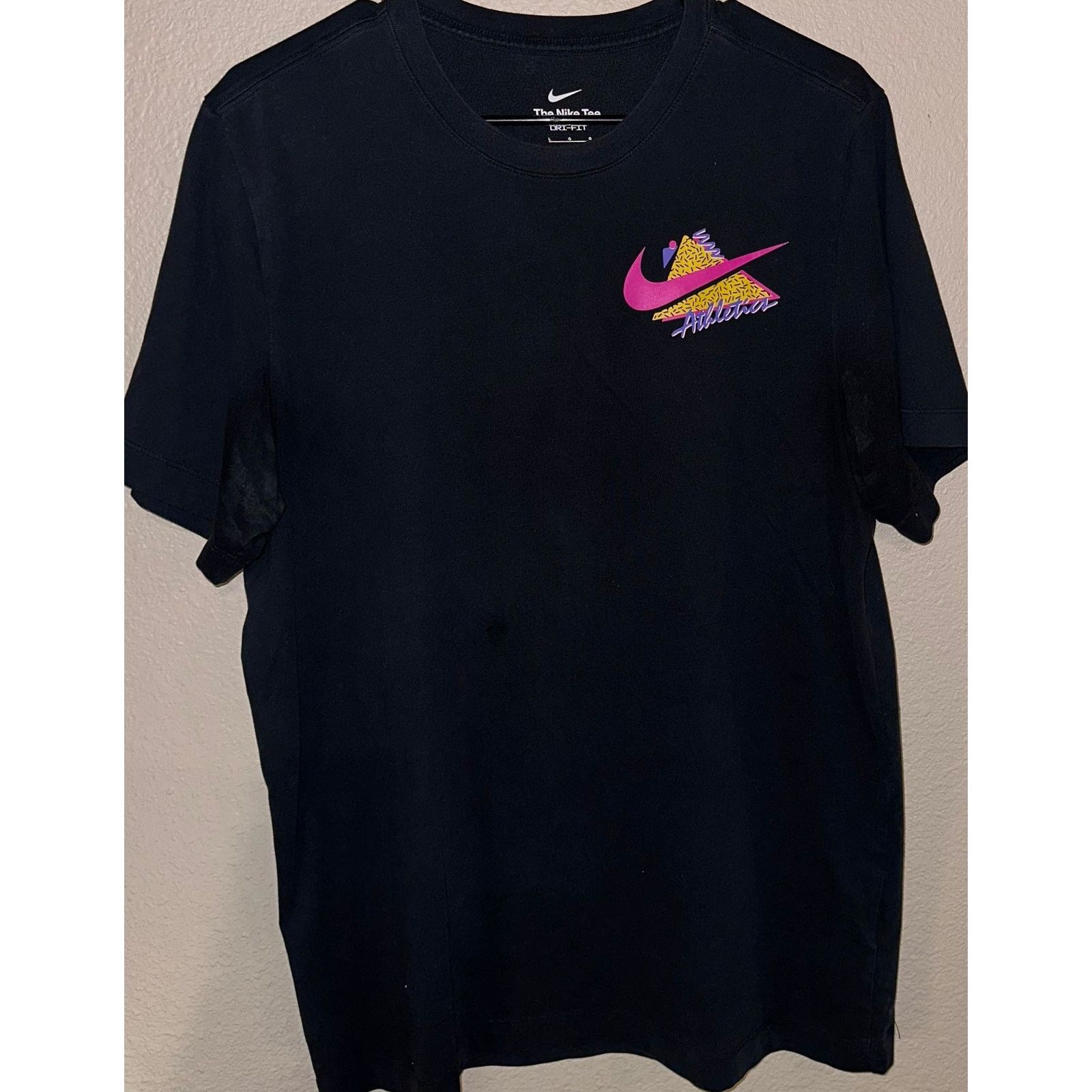 👕 Vintage Nike Dri-FIT T-Shirt with Graphic Print Size L