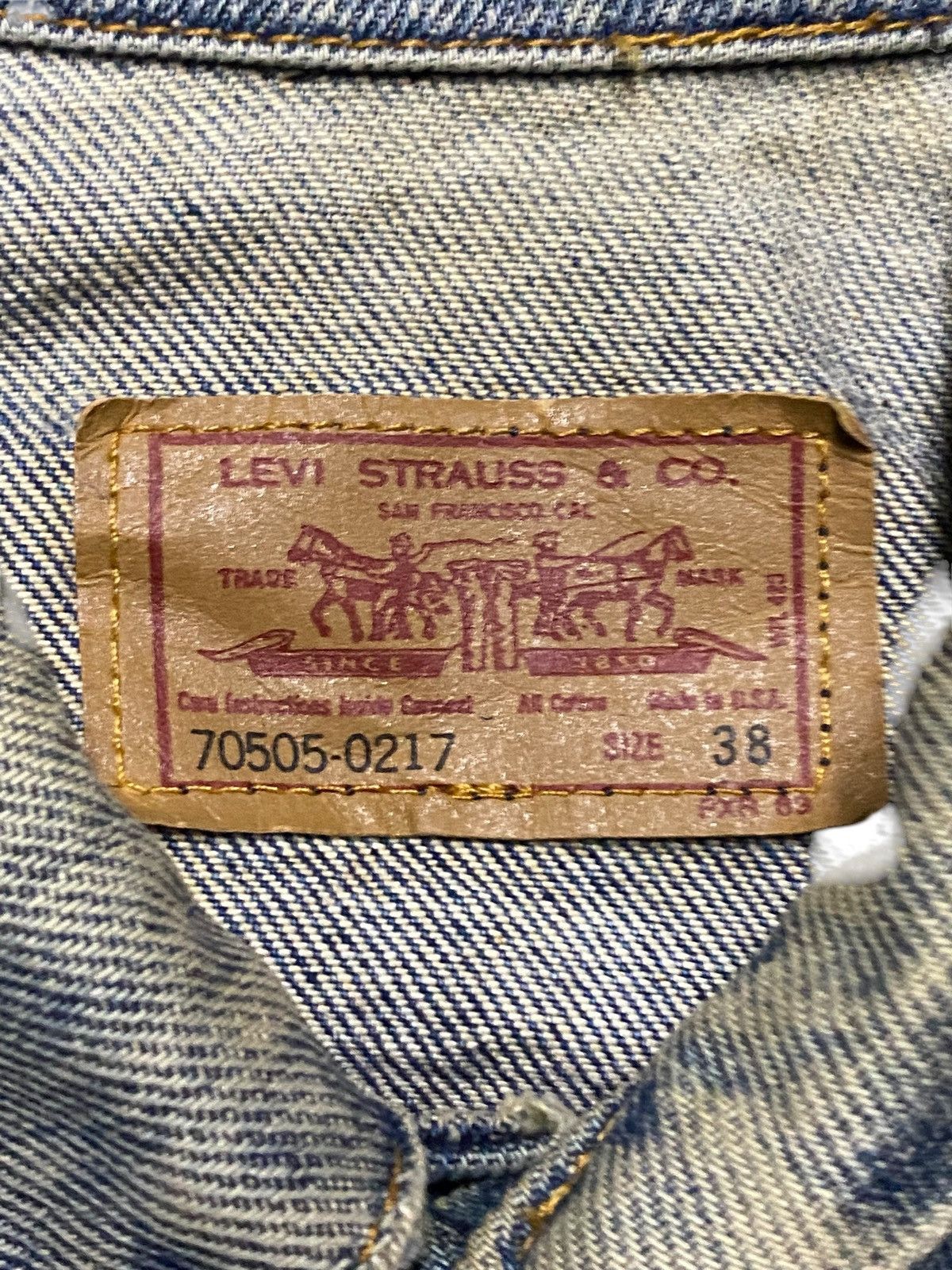 Levi's 1980s Levi's denim jacket in blue, with a distressed look Size US S / EU 44-46 / 1 - 9 Thumbnail