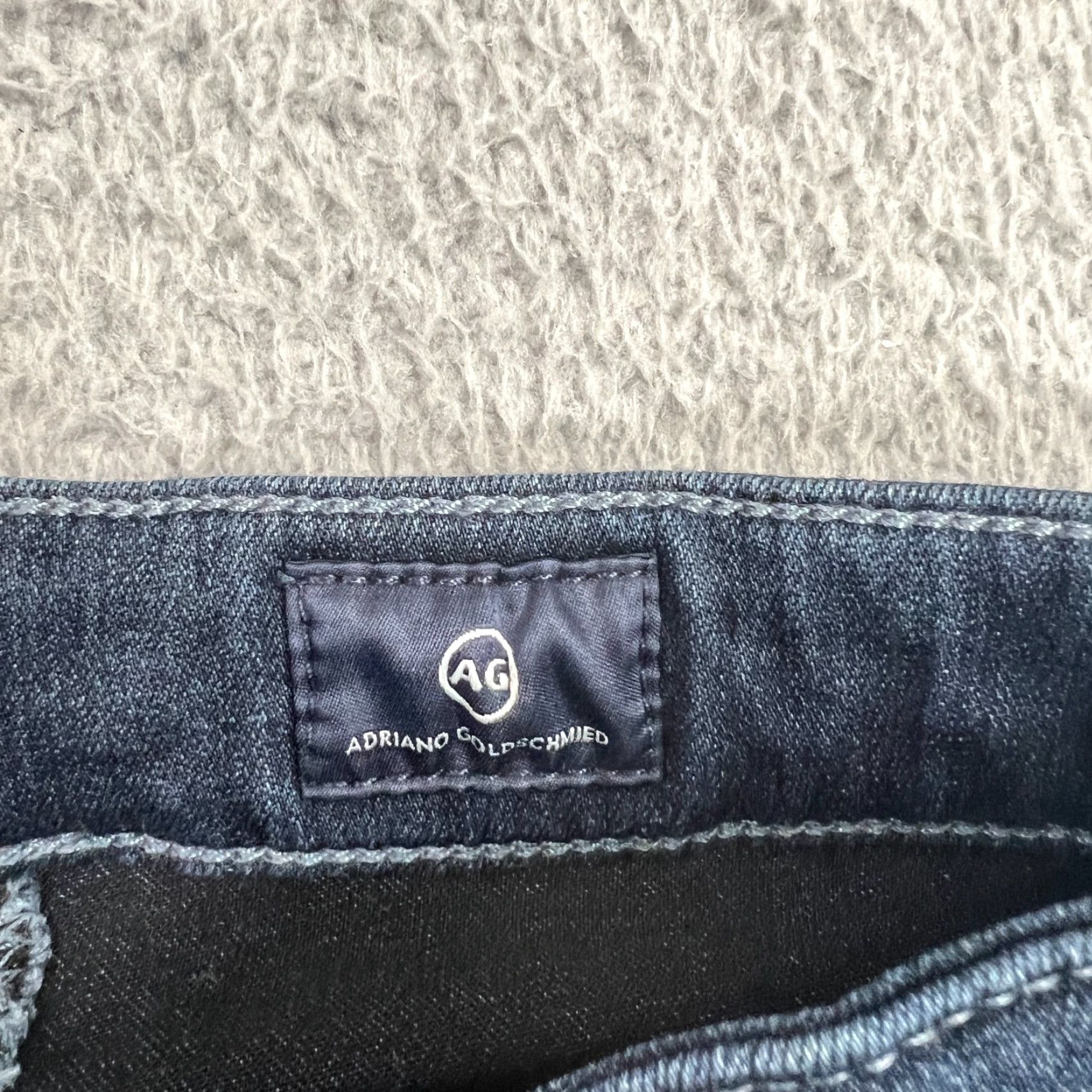 Vintage AG Adriano Goldschmied The Farrah Skinny High Rise Jeans Womens Size 24 Blue Denim Size 42" / US 20 - 6 Thumbnail