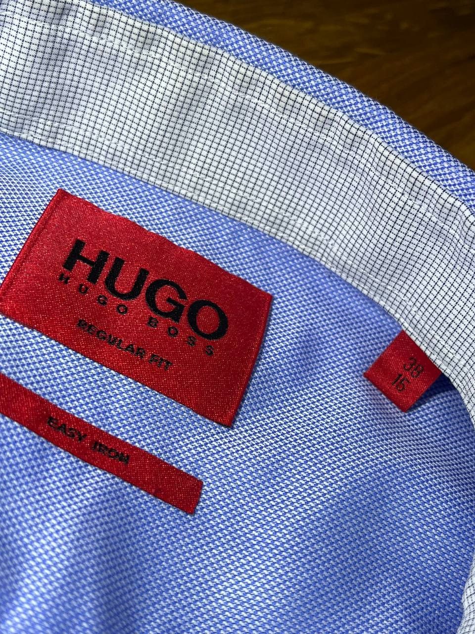 Hugo Boss Hugo Boss classic light blue formal shirt Size US L / EU 52-54 / 3 - 5 Thumbnail