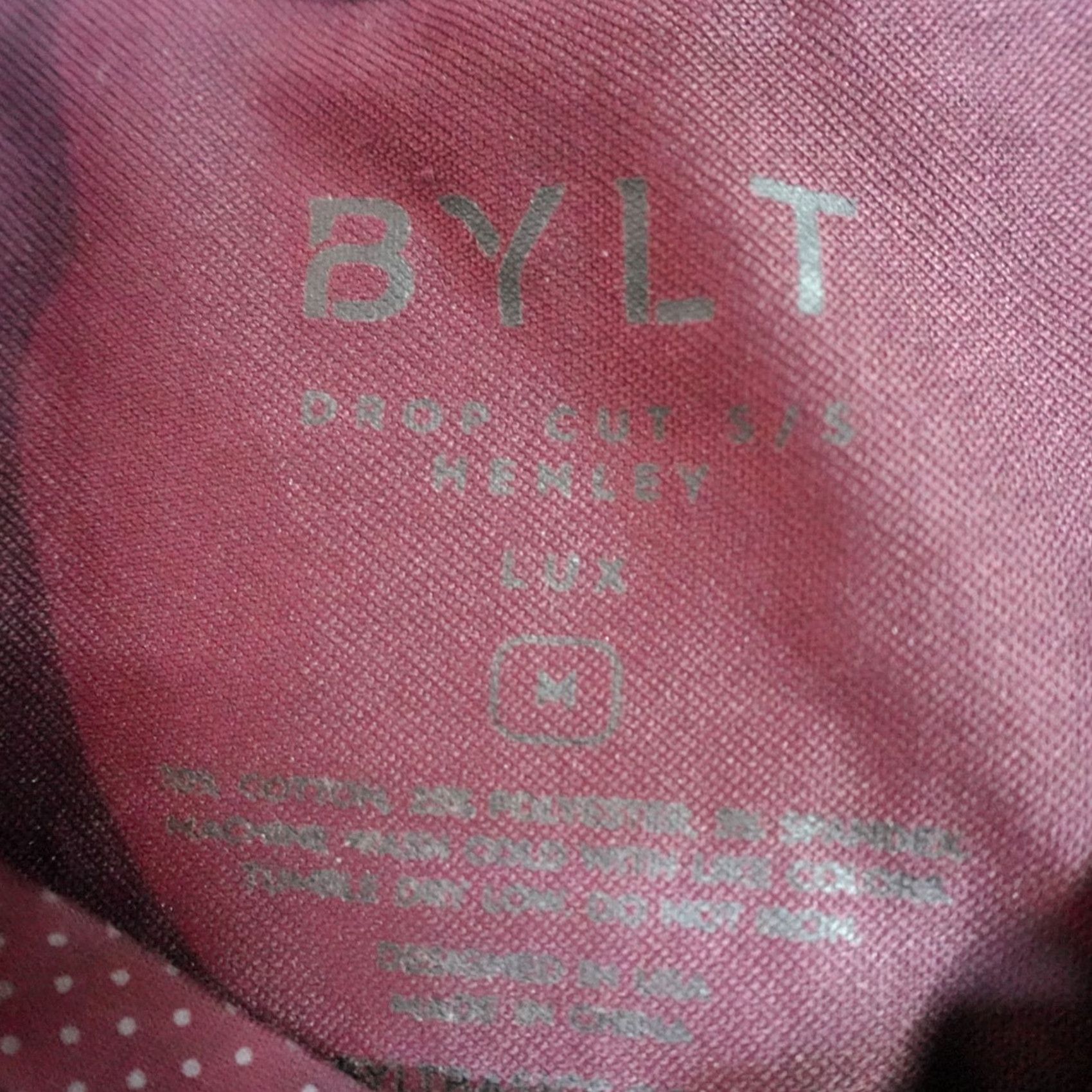 Vintage Bylt Shirt Men Short Sleeve Henley Red Polka Dot M Drop Curved Hem Lux Shirt Size US M / EU 48-50 / 2 - 3 Thumbnail