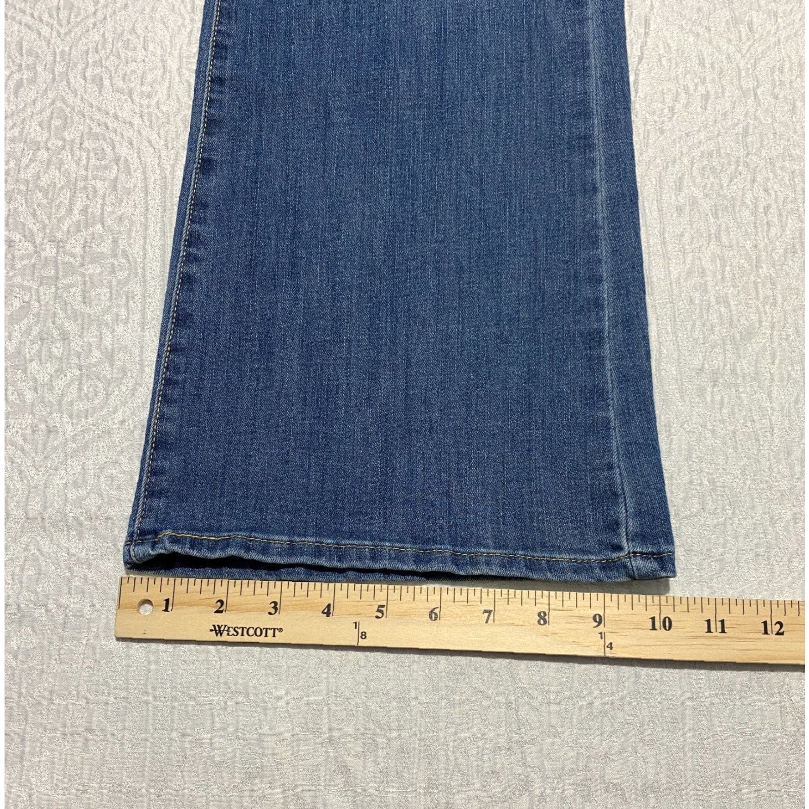 Vintage Signature Levi Strauss Gold Totally Shaping Bootcut Jeans Womens 22 S Whiskers Size 27" / US 4 / IT 40 - 6 Thumbnail