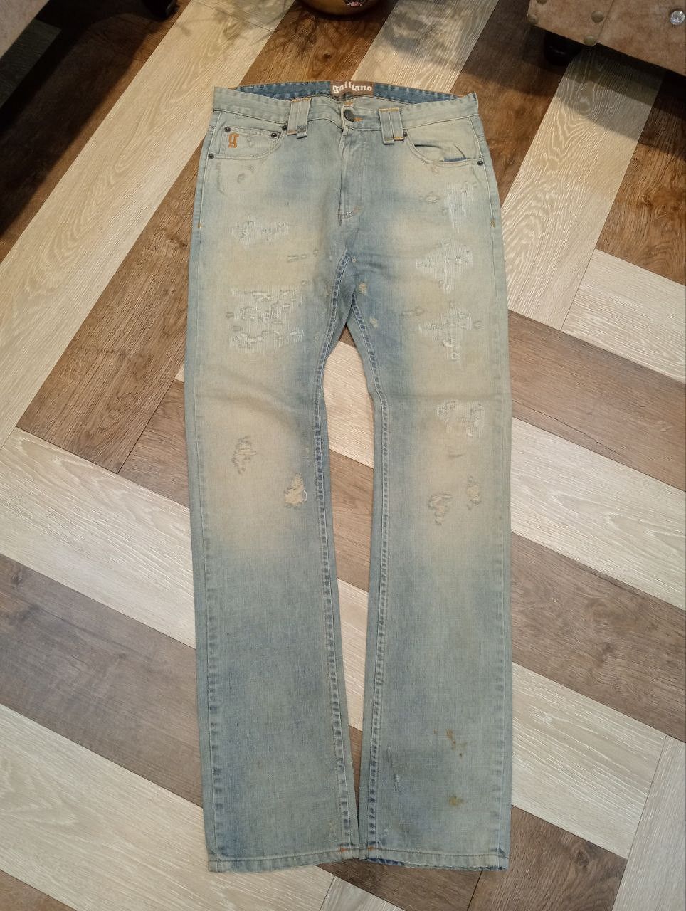 John Galliano JOHN GALLIANO BLUE DISTRESSED DENIM JEANS - SIZE 32 Size US 32 / EU 48 - 2 Thumbnail
