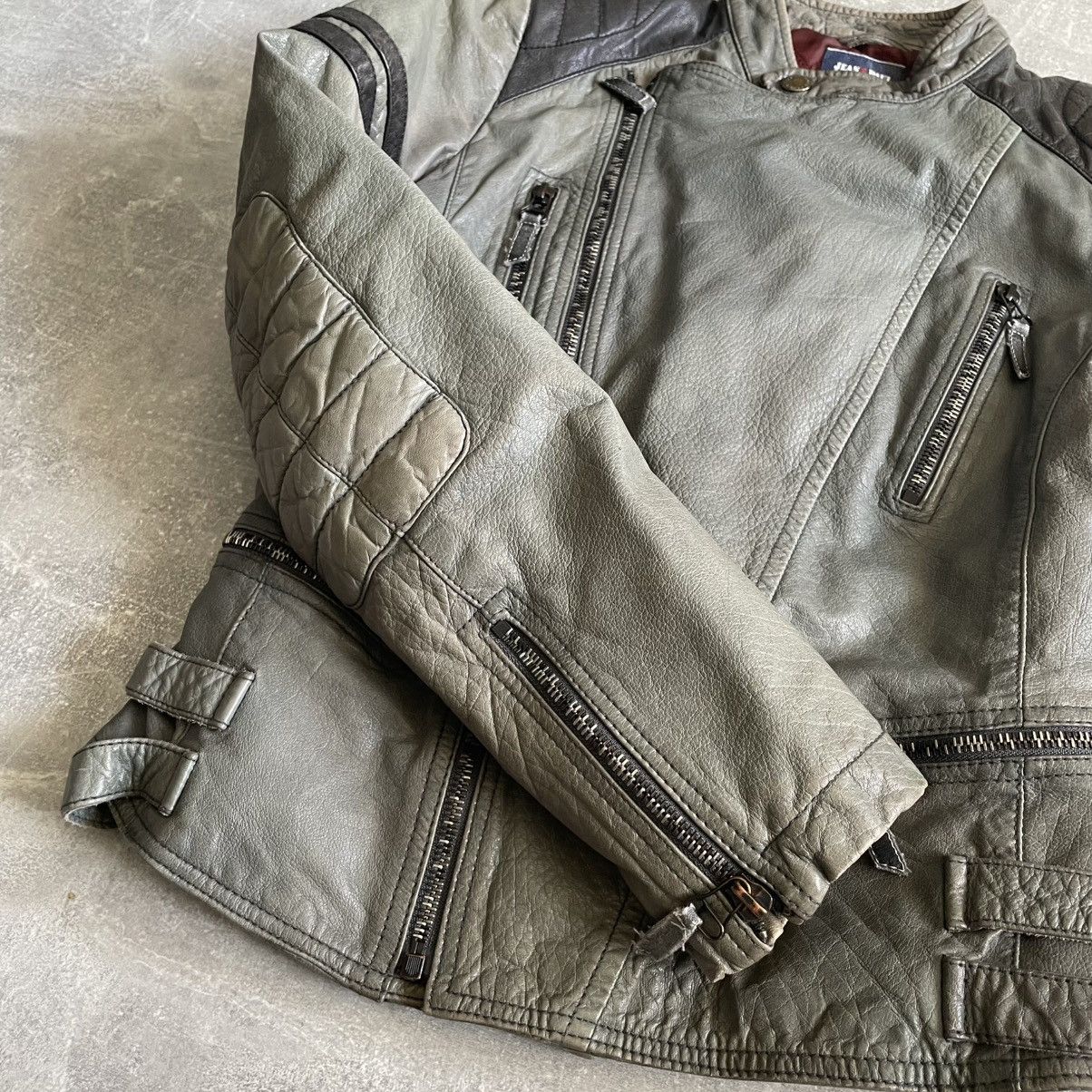 Jean Paul Gaultier 90s moto bomber 80s chrom Studded Leather Jacket distressed Size US XXS / EU 40 - 9 Thumbnail