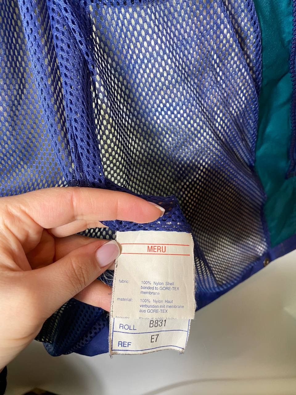 Berghaus Vintage 90s outdoor Berghaus Gore Tex Meru Jacket Size S Size US S / EU 44-46 / 1 - 8 Thumbnail