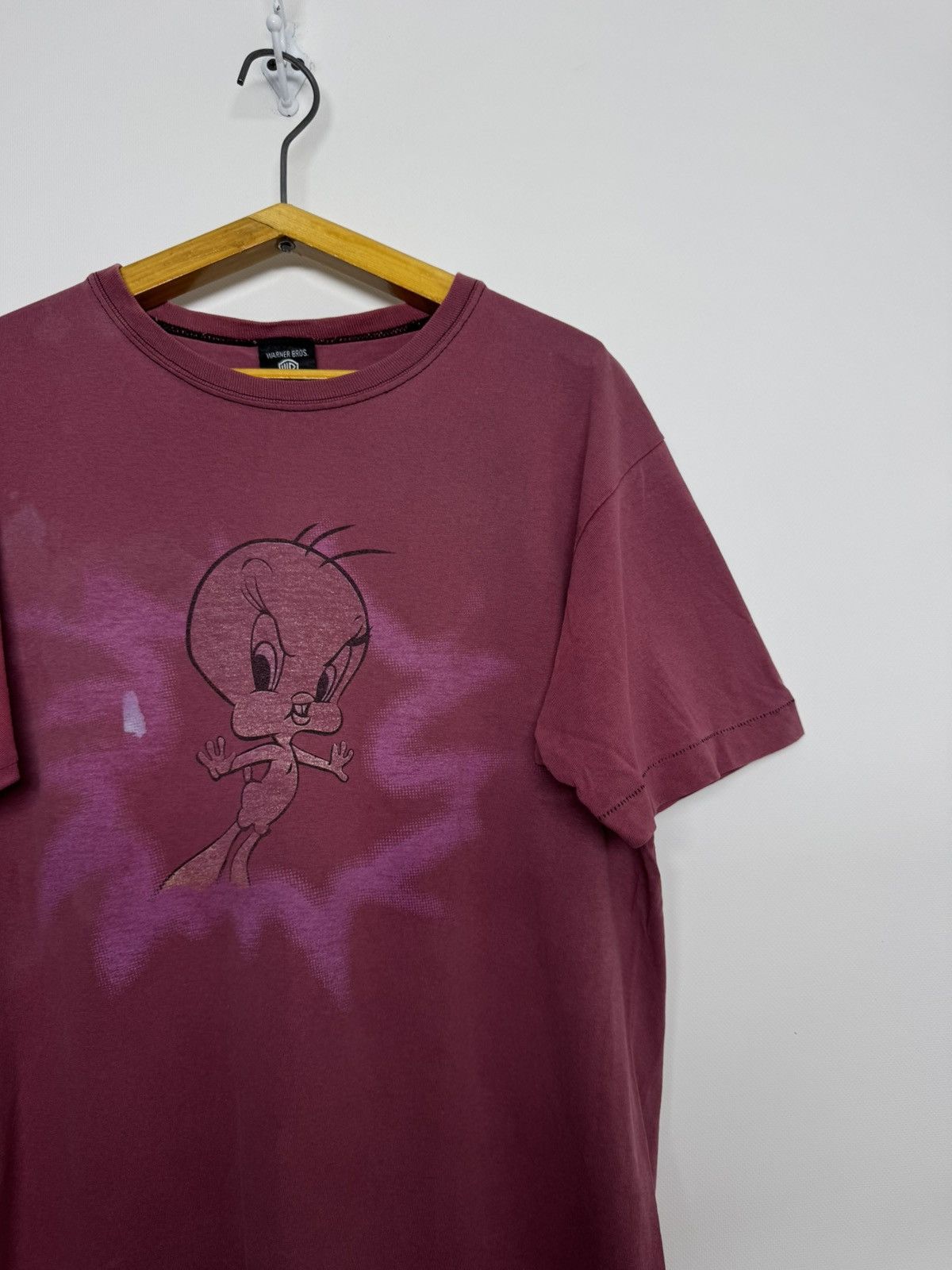 Warner Bros Vintage 1996 Warner Bros tweety tee shirt Size US M / EU 48-50 / 2 - 7 Thumbnail