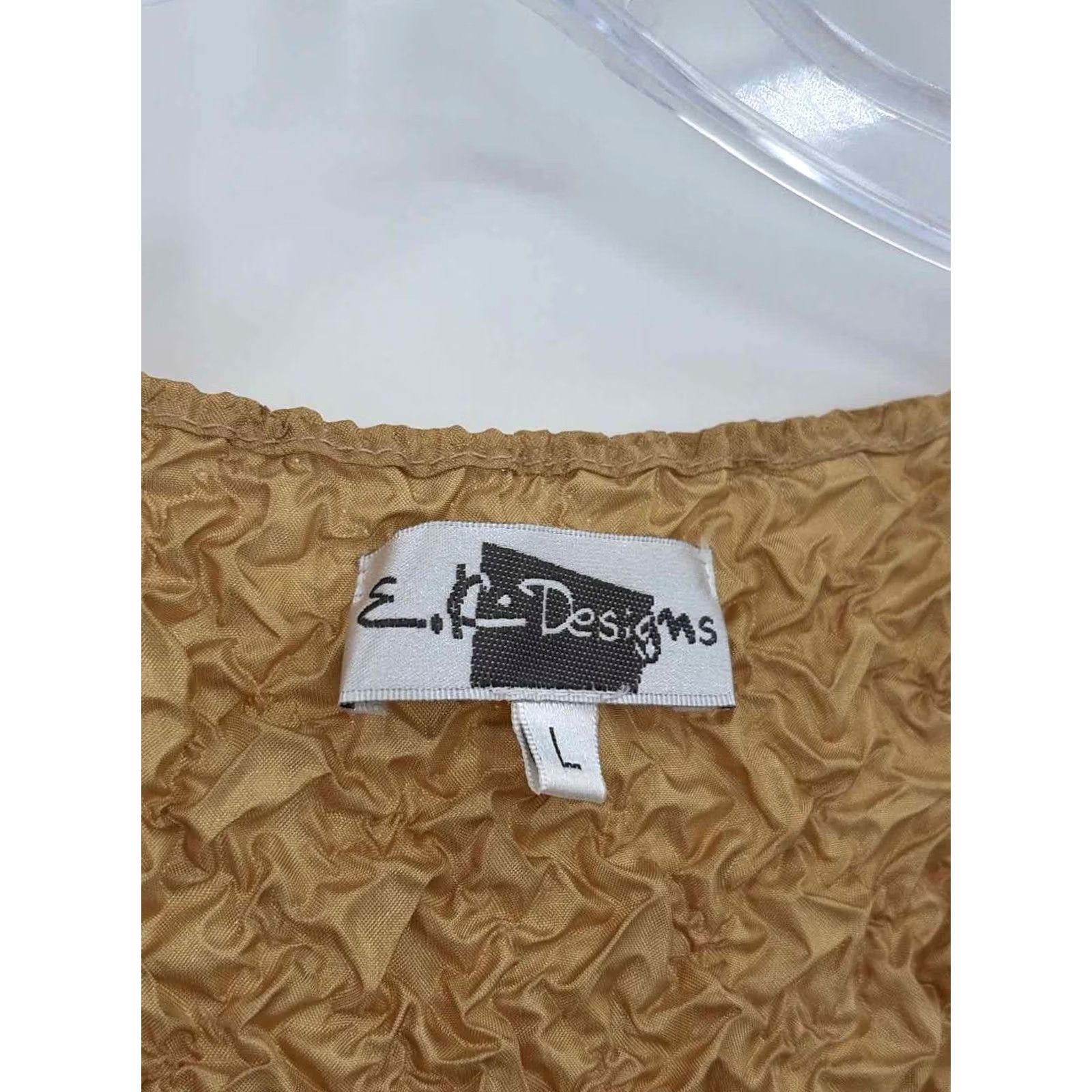 4SDESIGNS Pre-Owned E.K. Designs Gold Large Tank Top Regular Size Tank Top Womens? Size L / US 10 / IT 46 - 3 Thumbnail