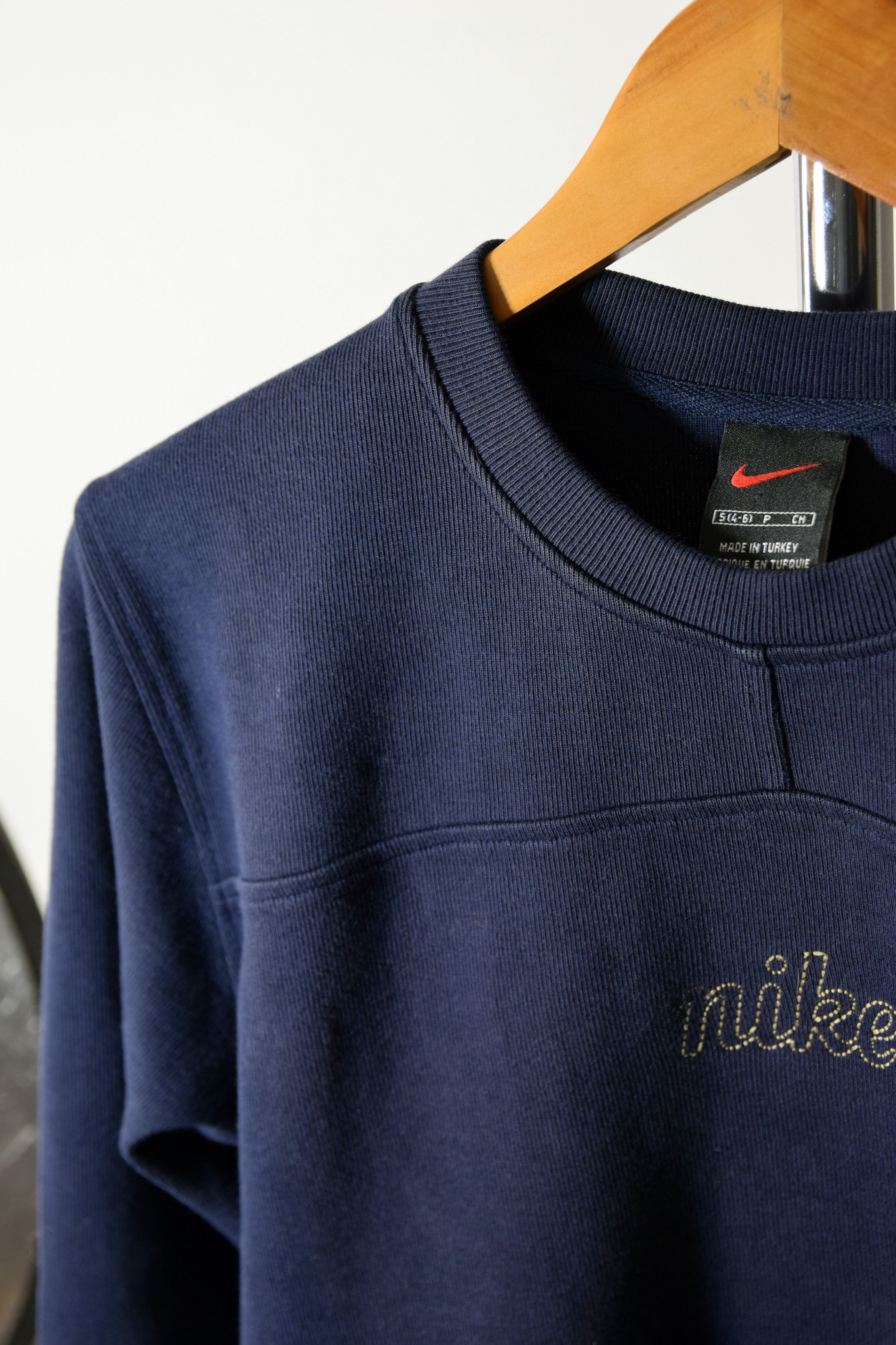 Nike × Vintage Y2K Nike Essential Script Spellout Vintage Wmns Crewneck S Size S / US 4 / IT 40 - 6 Thumbnail